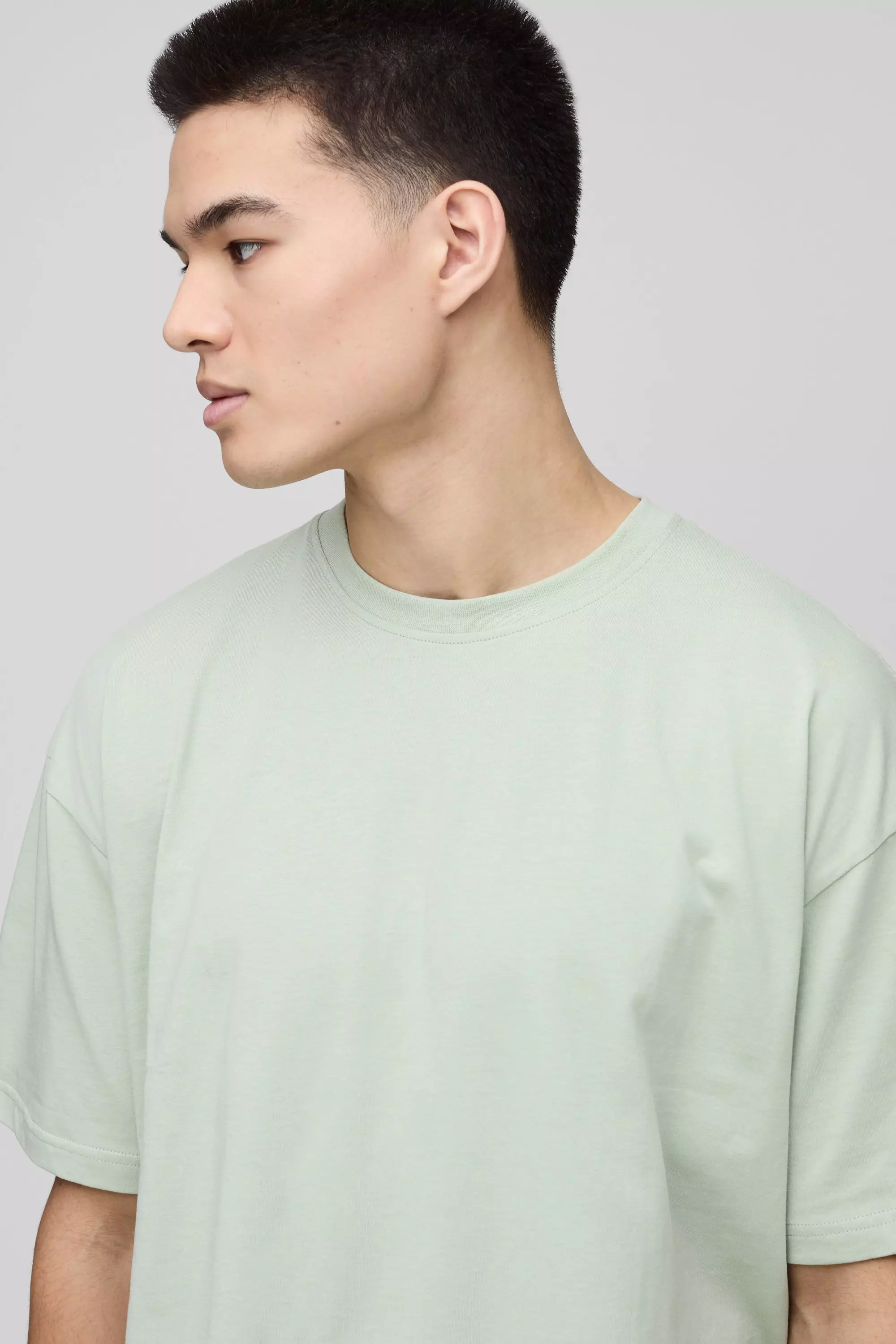 Oversize Basic Rundhals T-Shirt, Sage alternatives Bild