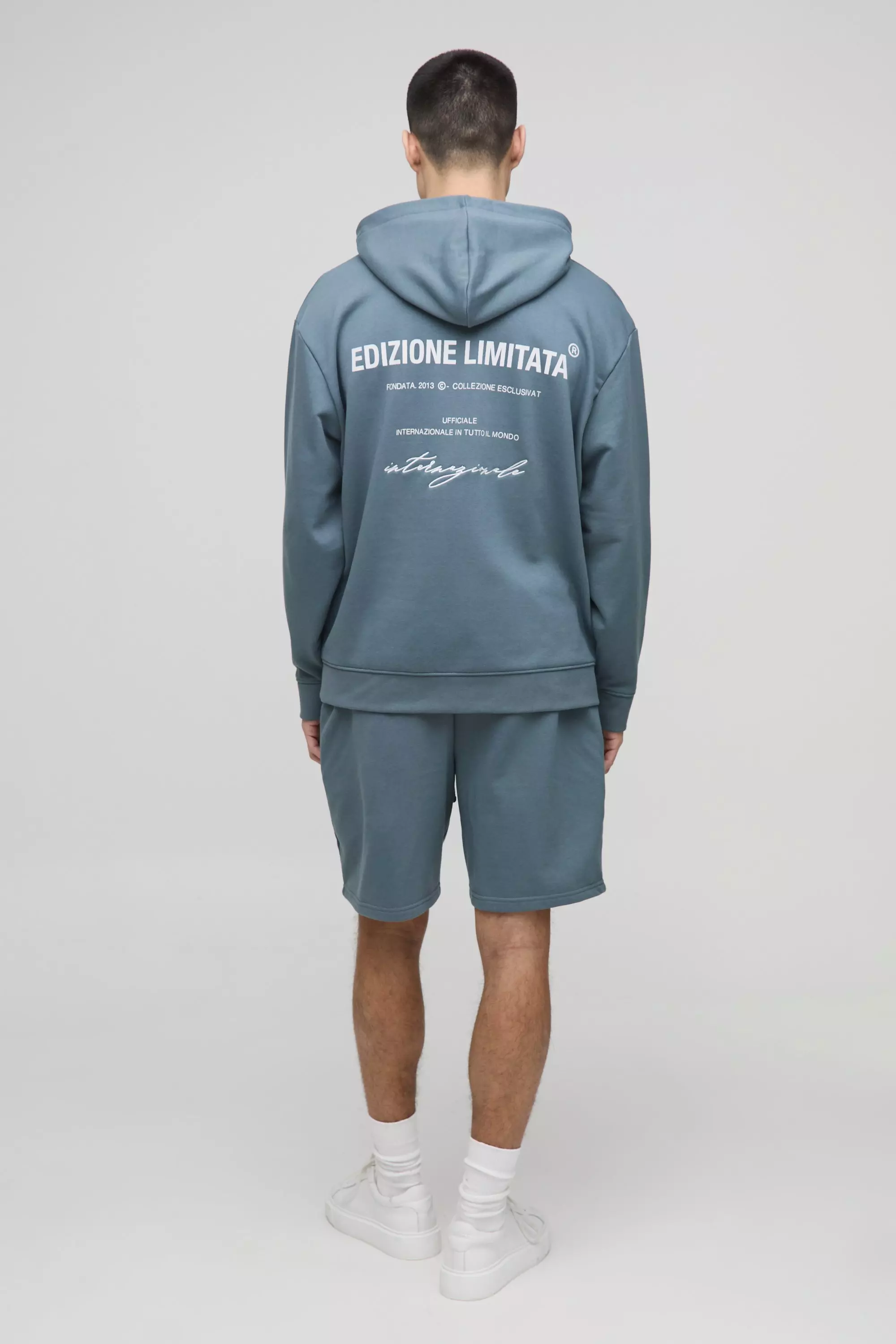 Relaxed Edizione Limitata Mid Length Heavyweight Shorts | boohooMAN USA