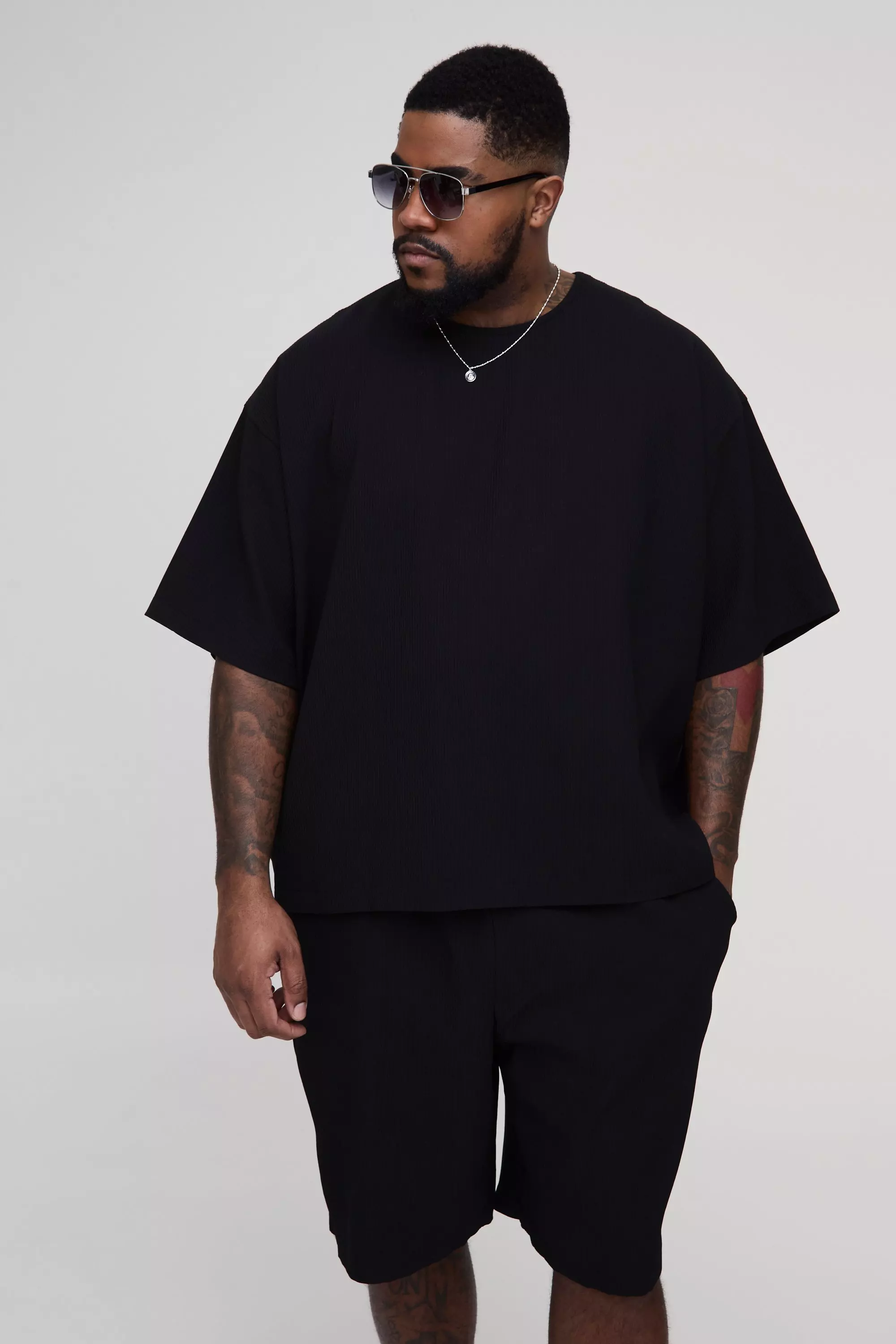 Black Plus Pleated Boxy Oversized T-Shirt & Short Set alternative image