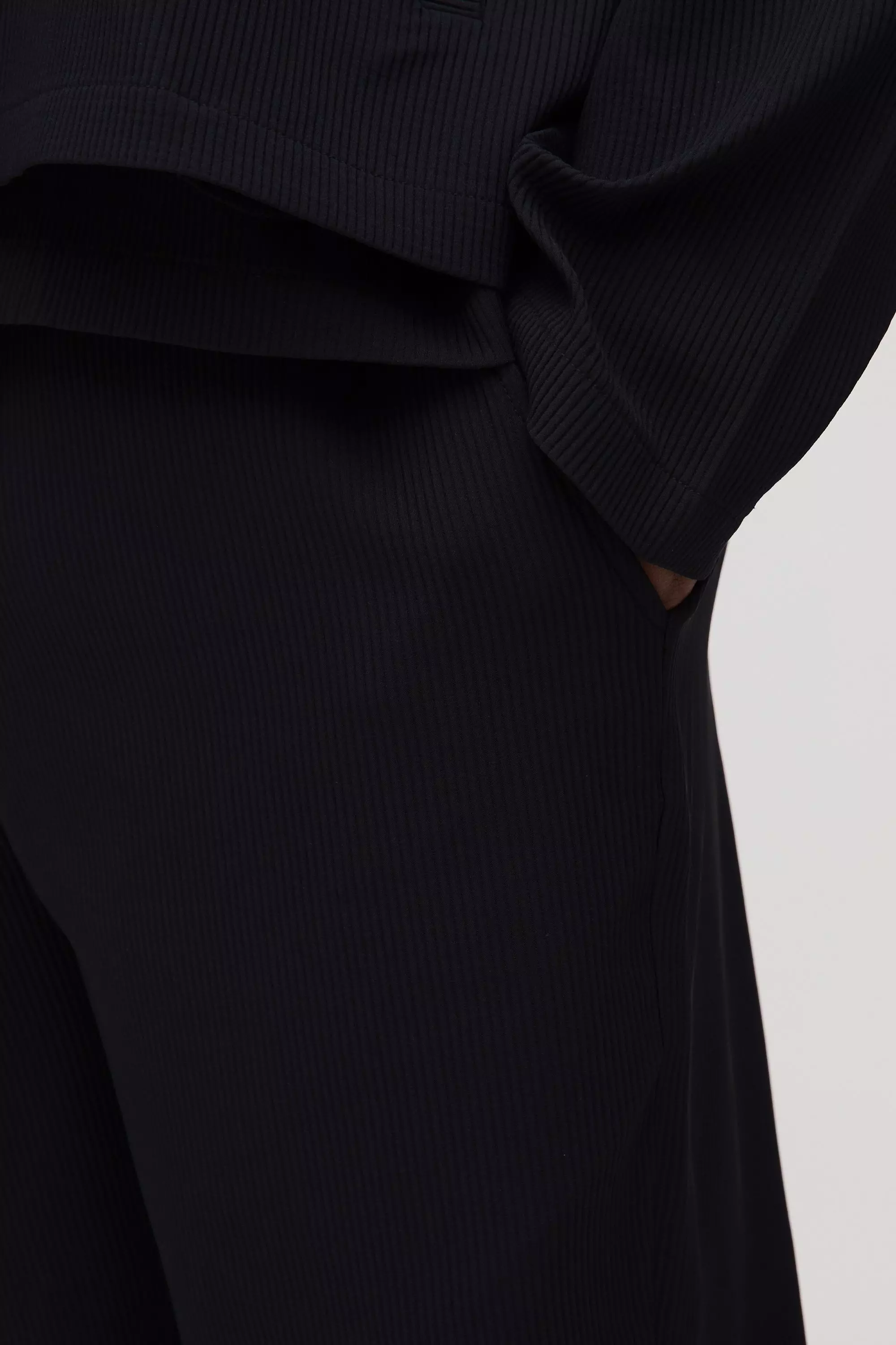 Pantaloni Affusolati Plus Size Con Pieghe, Black immagine alternativa