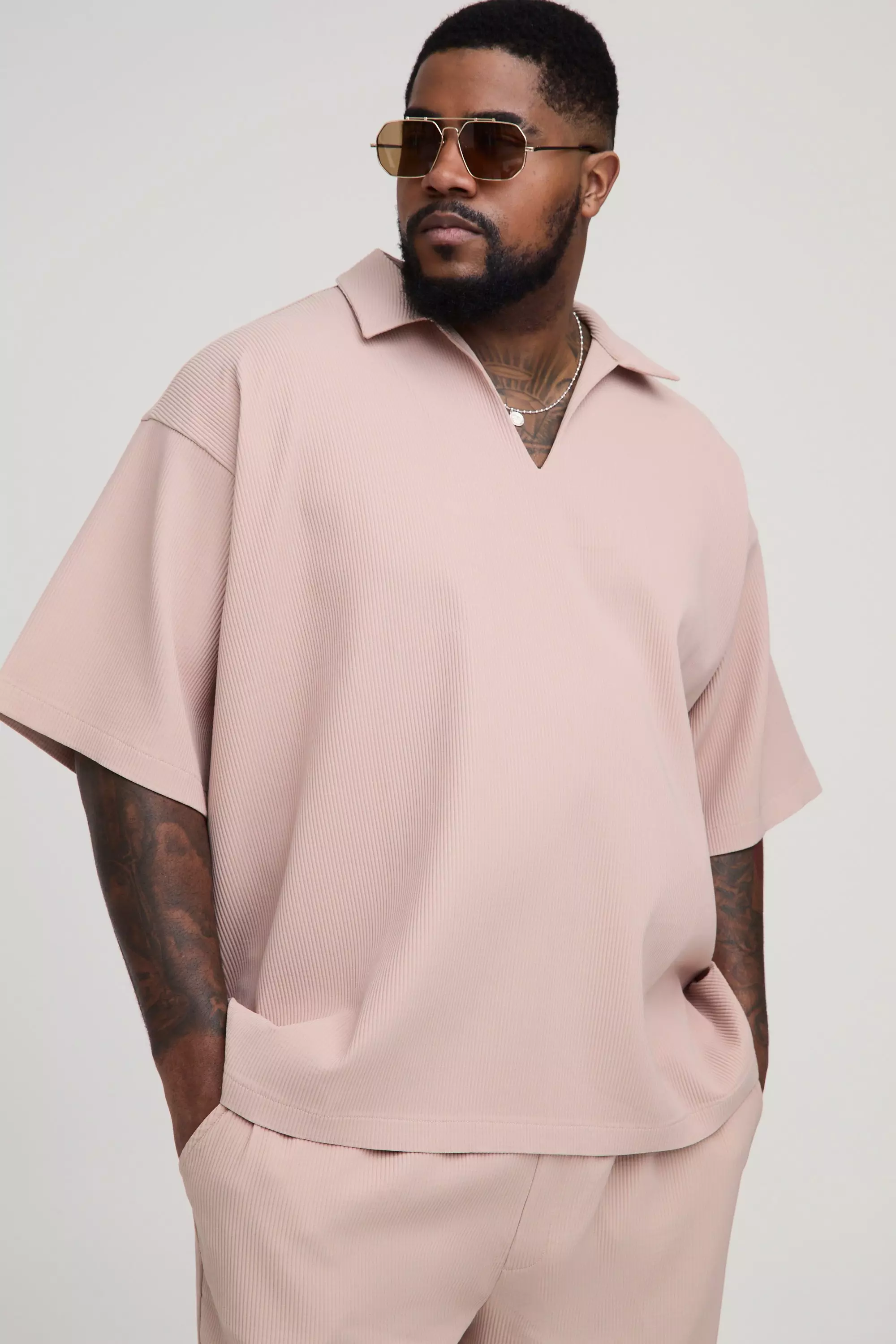 Grande taille - Chemise plissée à col V, Taupe autre image
