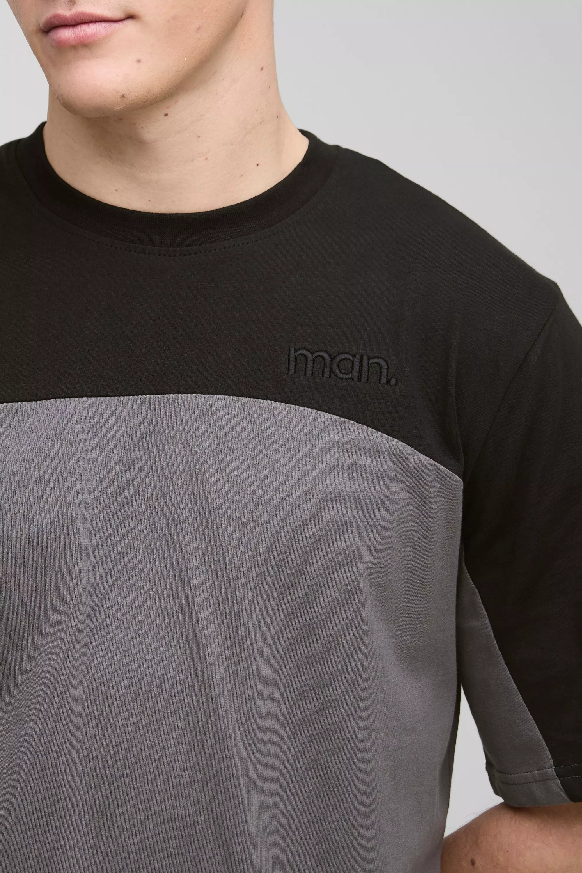 Black Tall Regular Fit Man Colour Block T-Shirt alternative image