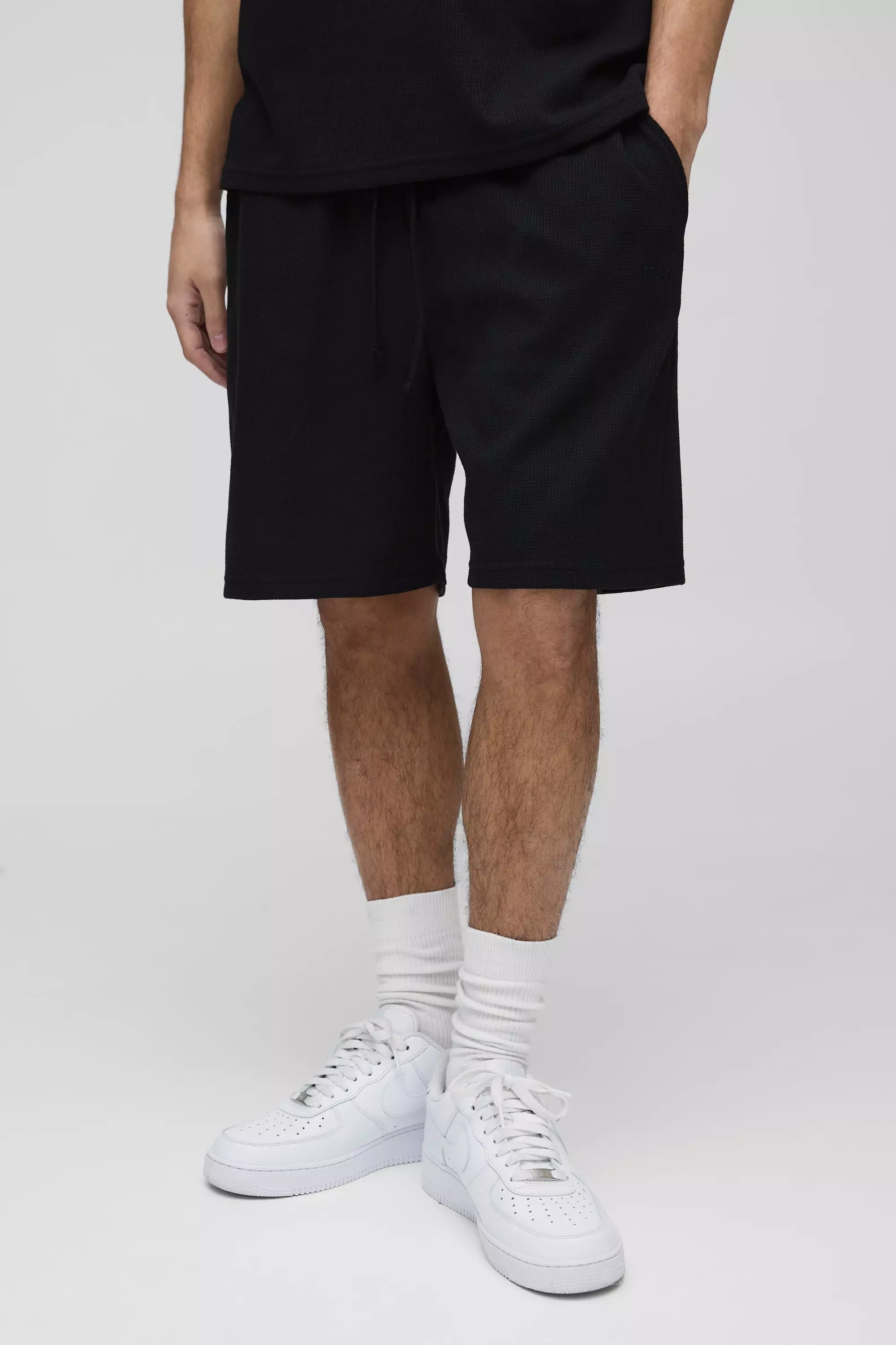 Black Relaxed Man Embroidered Waffle Shorts