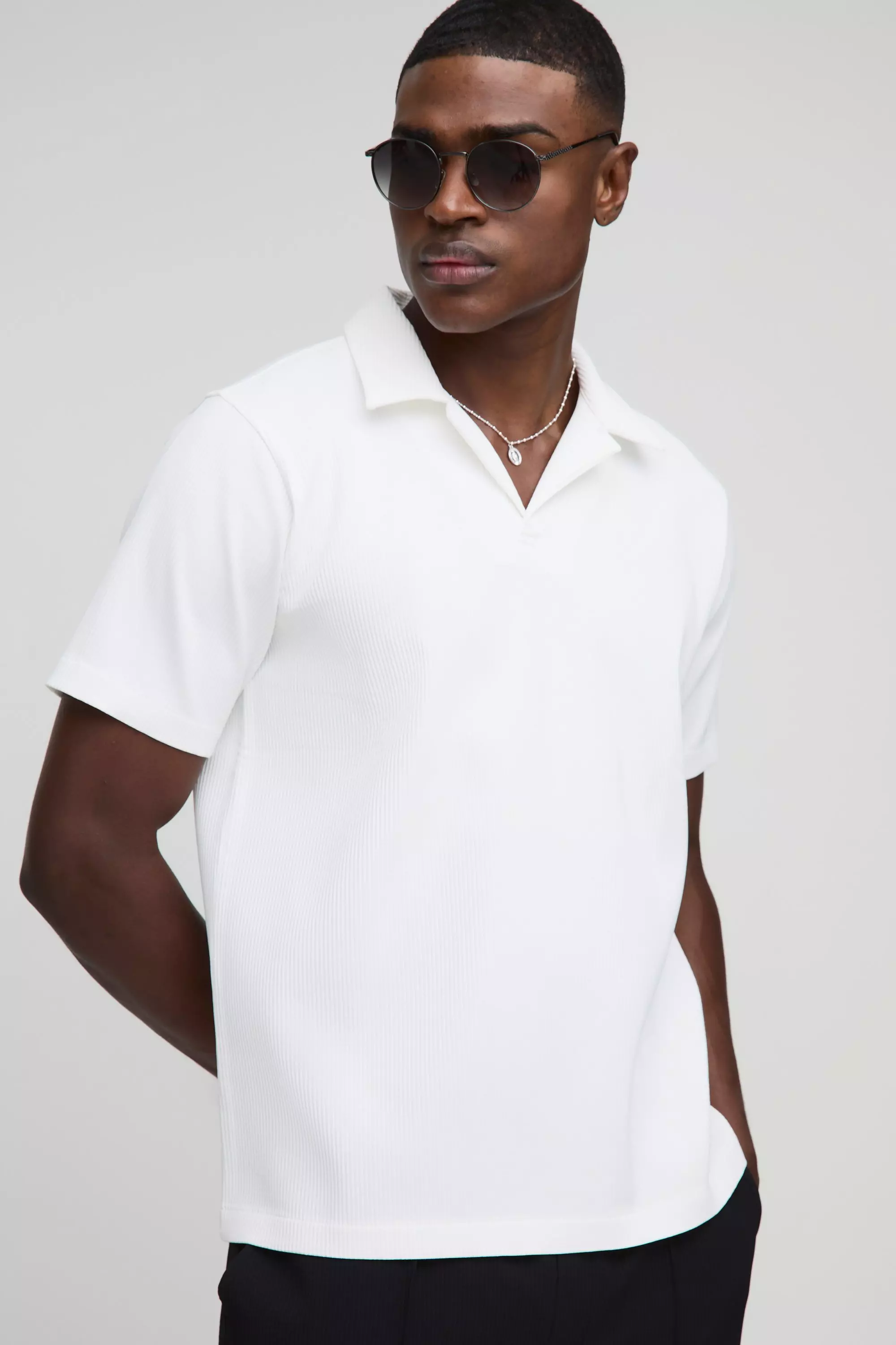 White Regular Fit Pleated Revere Short Sleeve Polo alternative image