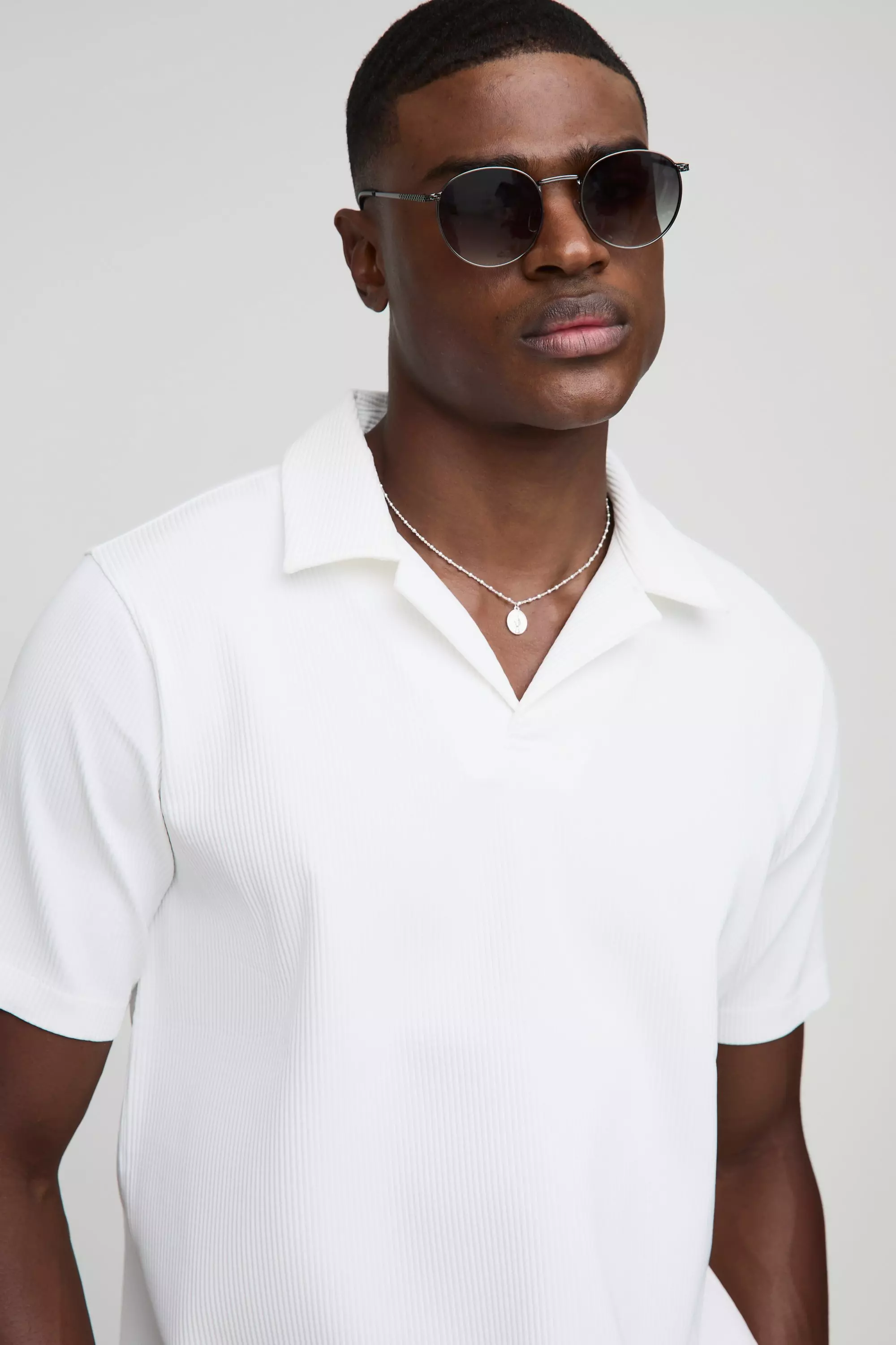 White Regular Fit Pleated Revere Short Sleeve Polo alternative image