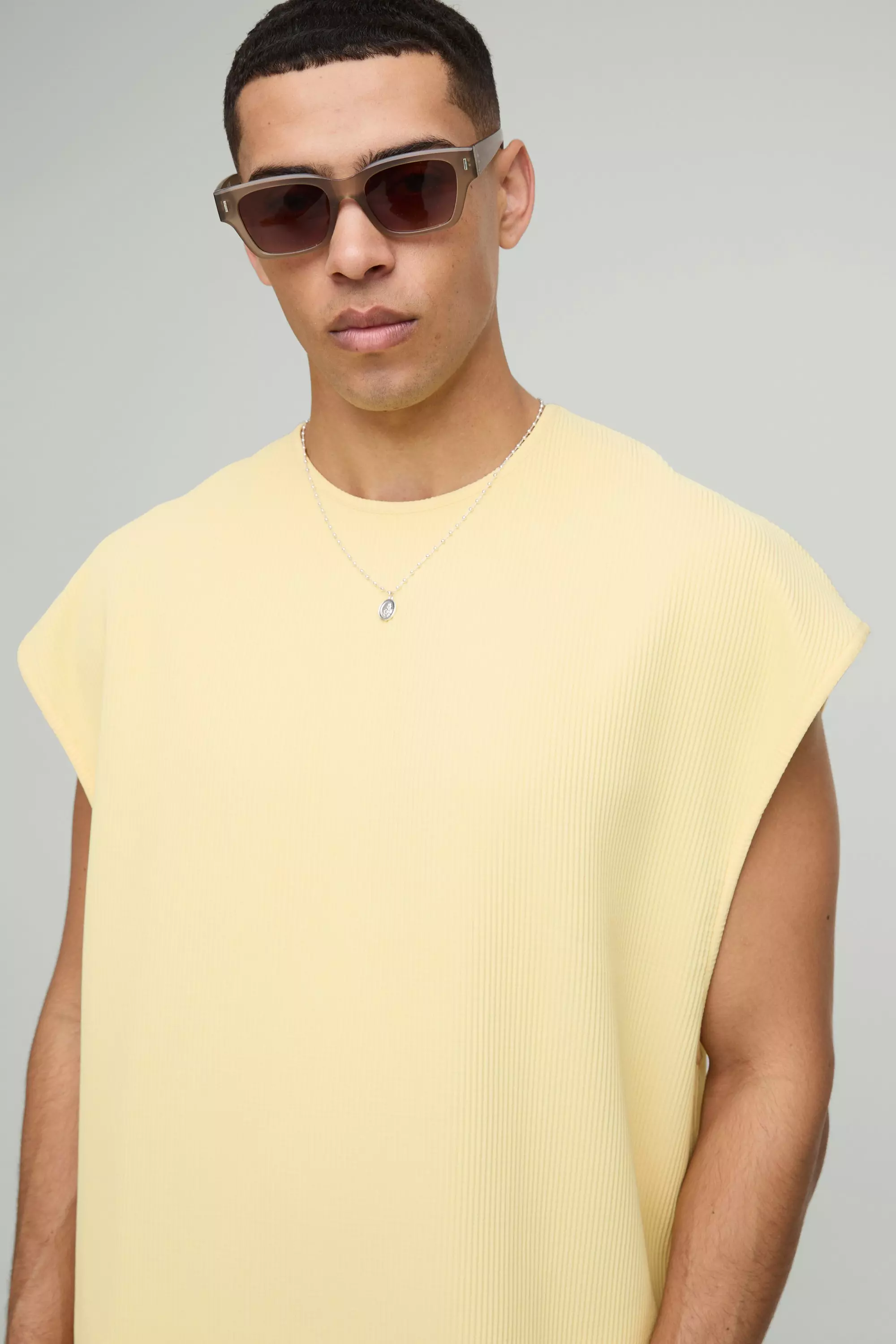 Oversized Boxy Pleated Cap Sleeve Tank | boohooMAN USA