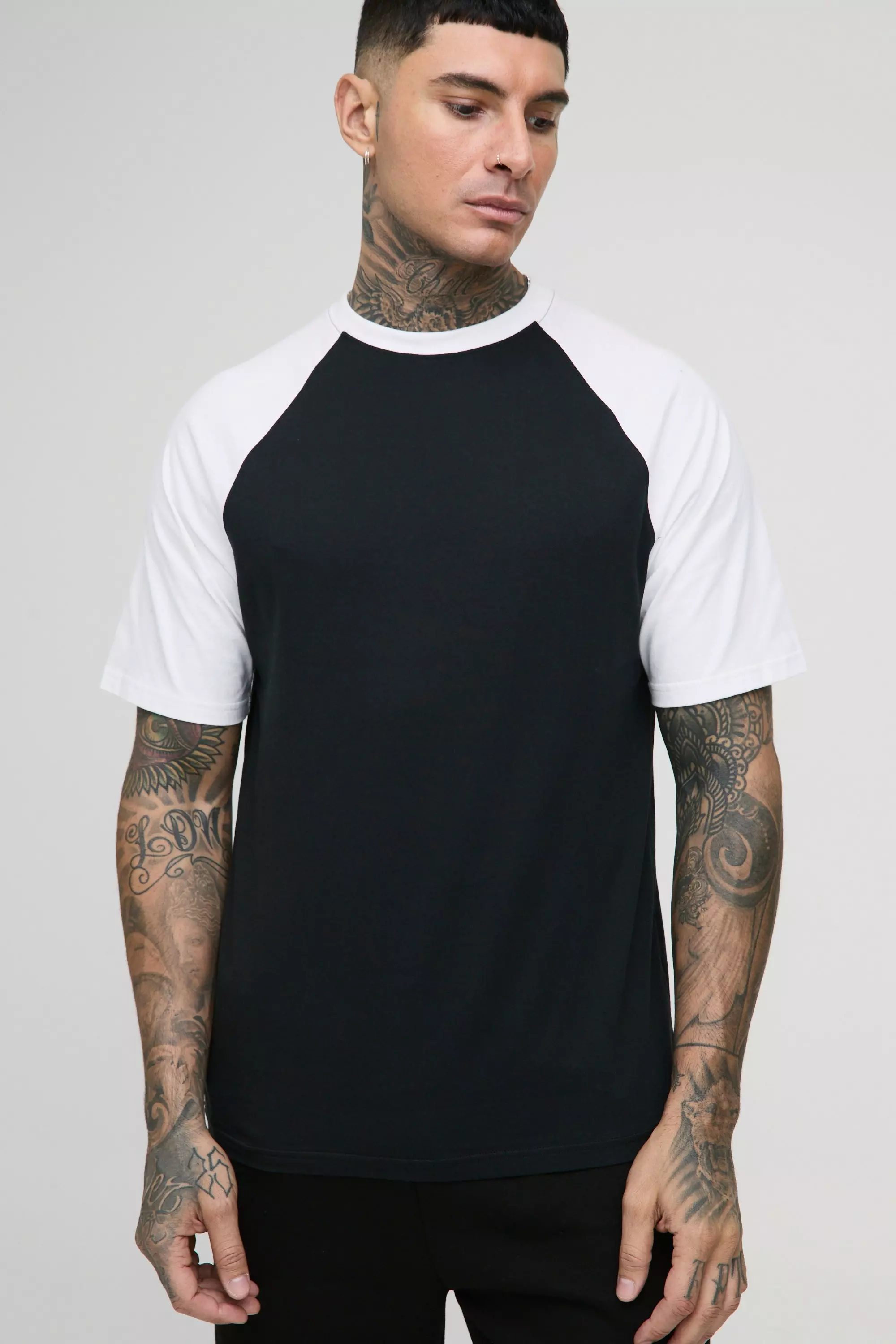 Tall T-Shirt mit Raglan-Ärmeln, Black alternatives Bild