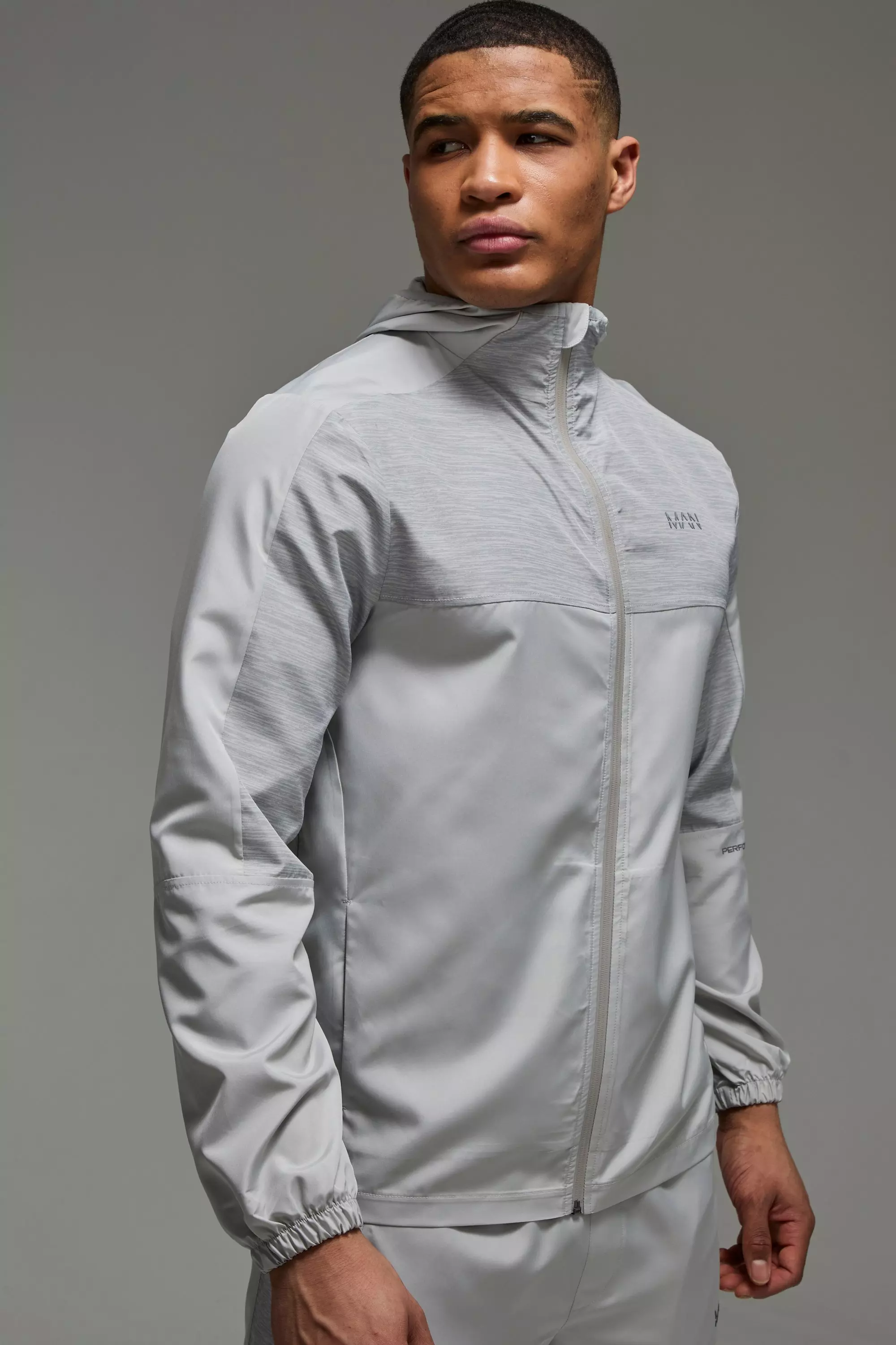 Light grey Man Active Regular Fit Lightweight Windbreaker alternative image