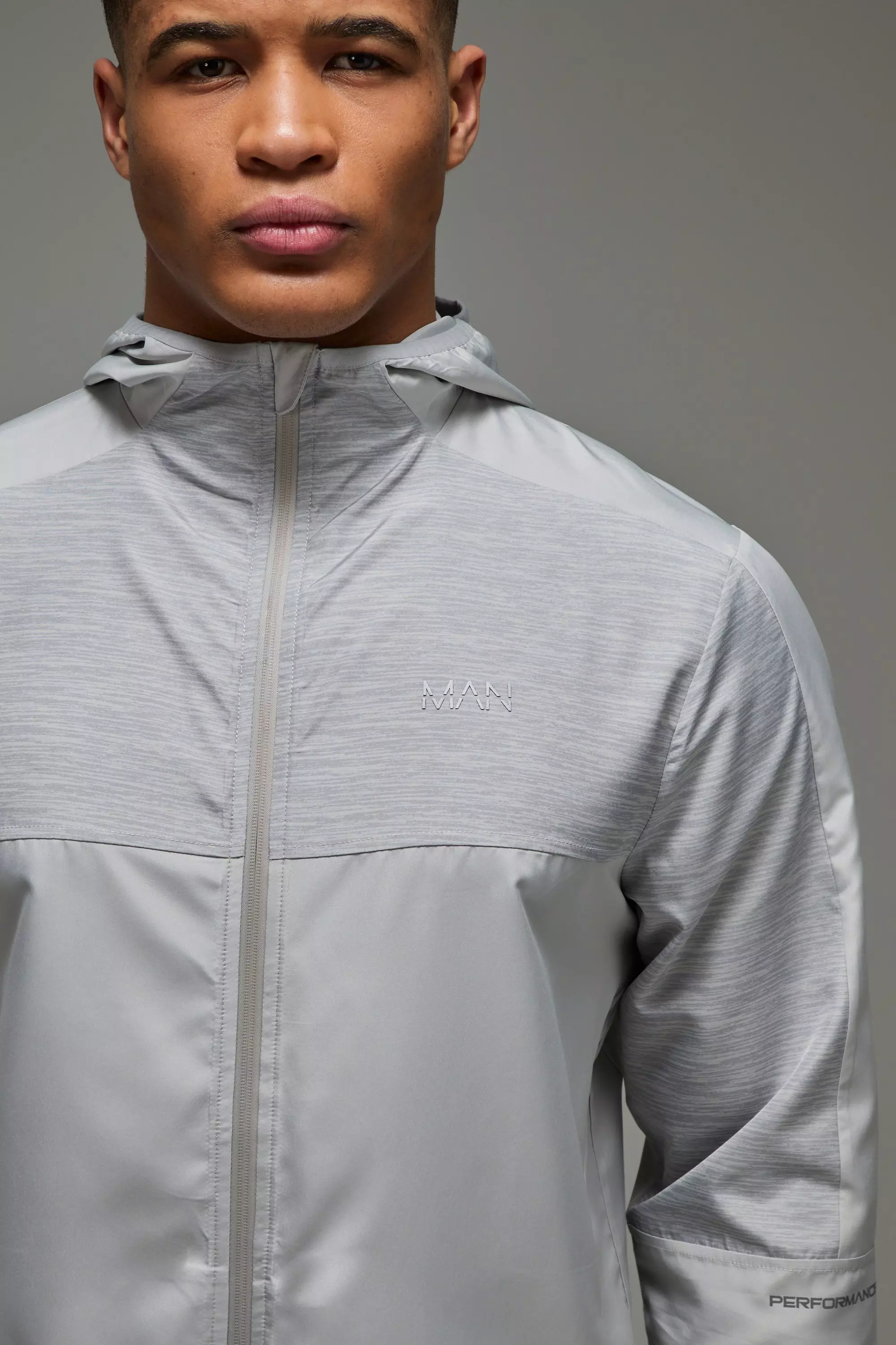 Light grey Man Active Regular Fit Lightweight Windbreaker alternative image