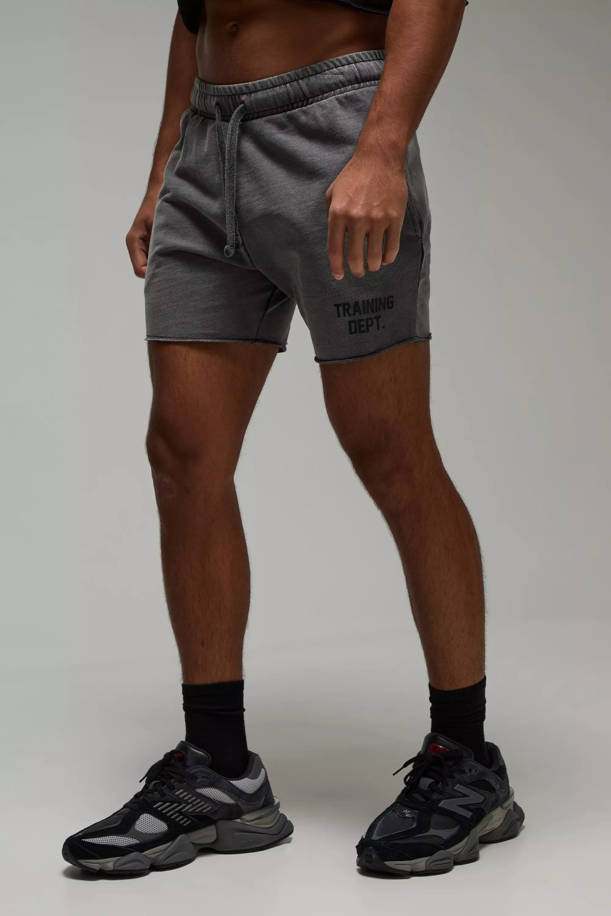 Man Active Slim 5inch Training Dept Washed Short Black