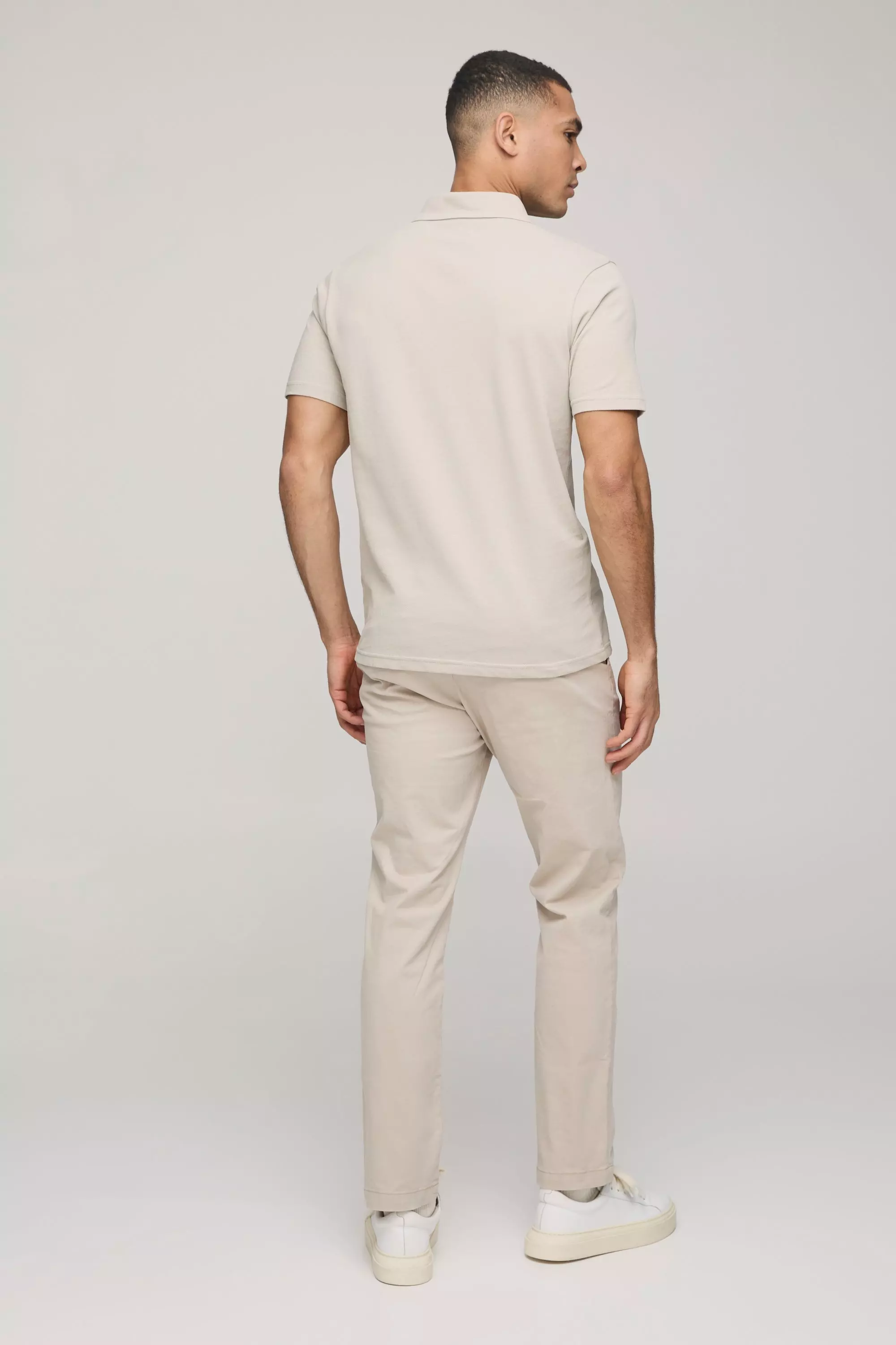 Slim-Fit Basic Pique Poloshirt, Stone alternatives Bild