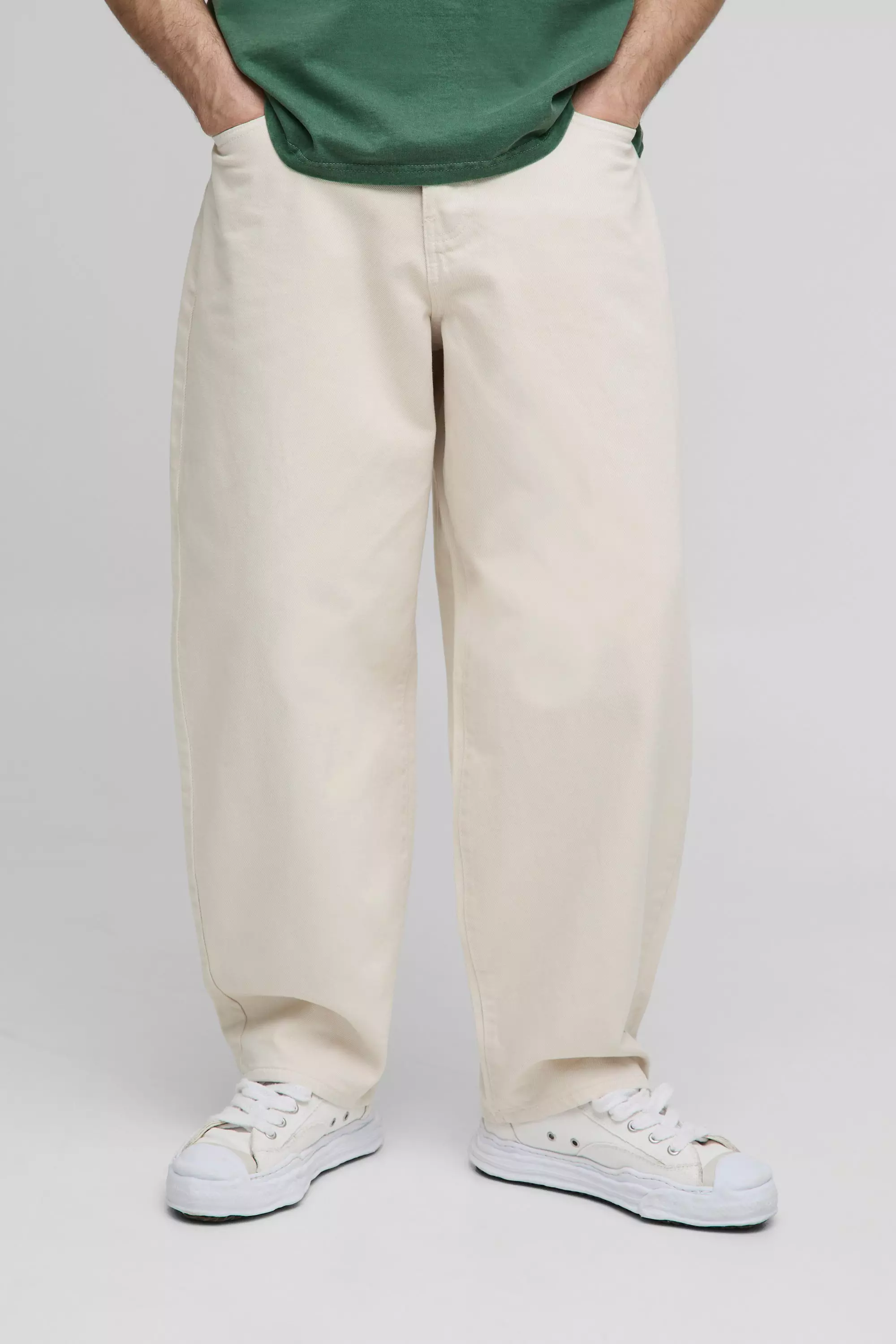 Balloon Fit Ecru Washed Jeans alternative image