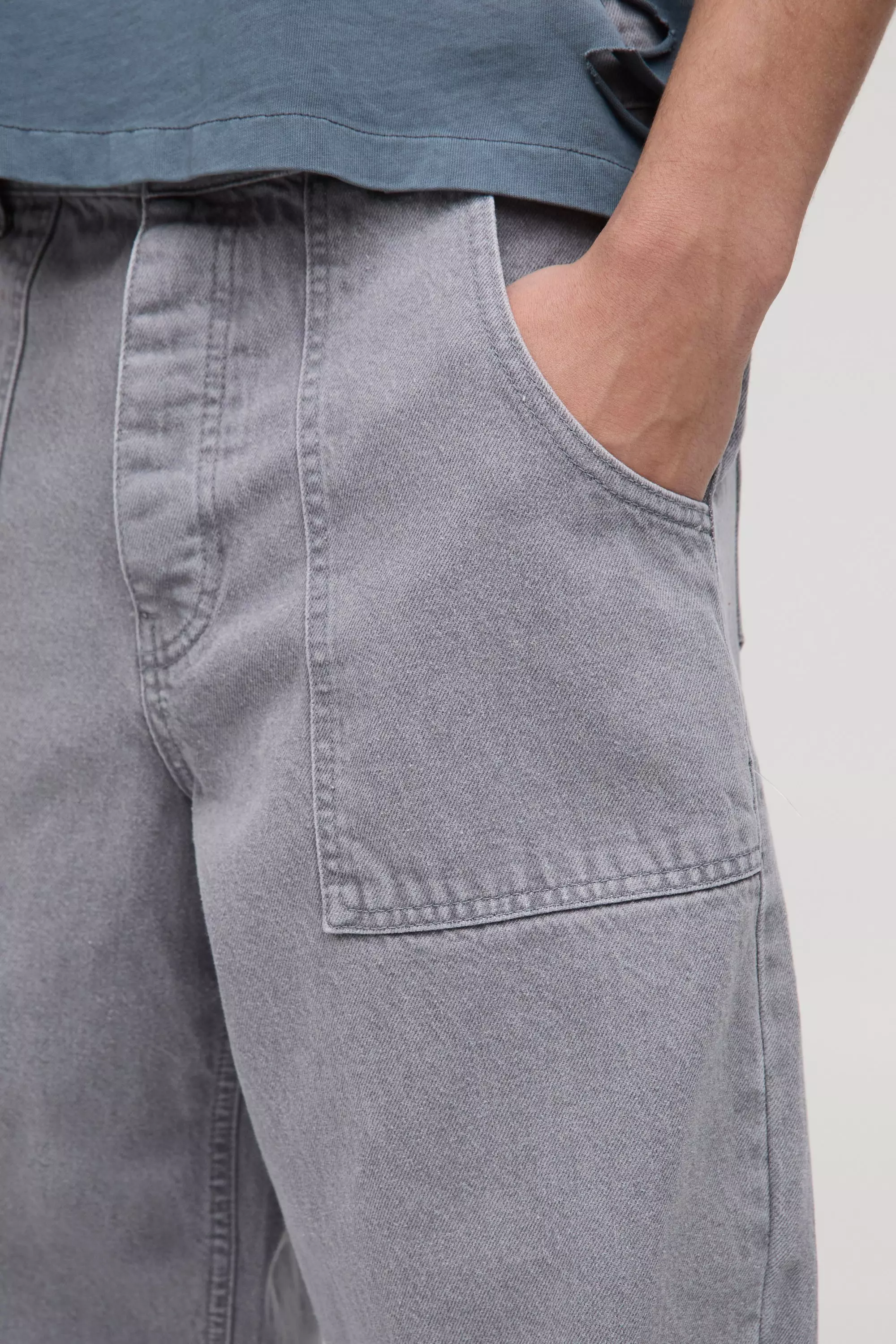 Wide Leg Ice Grey Washed Distressed Hem Jeans alternative image