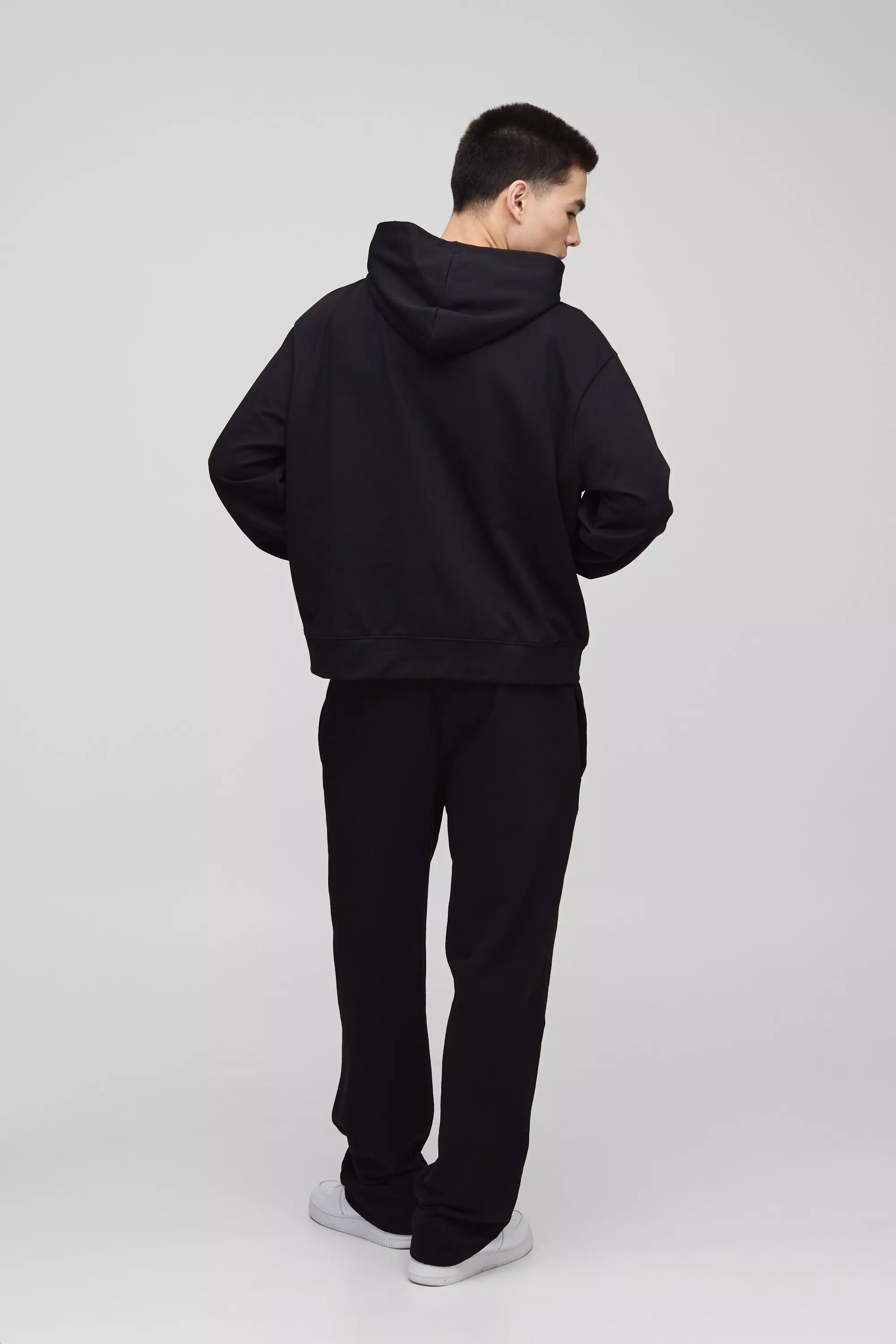 260GSM Loopback Basic Straight Fit Sweatpants | boohooMAN USA