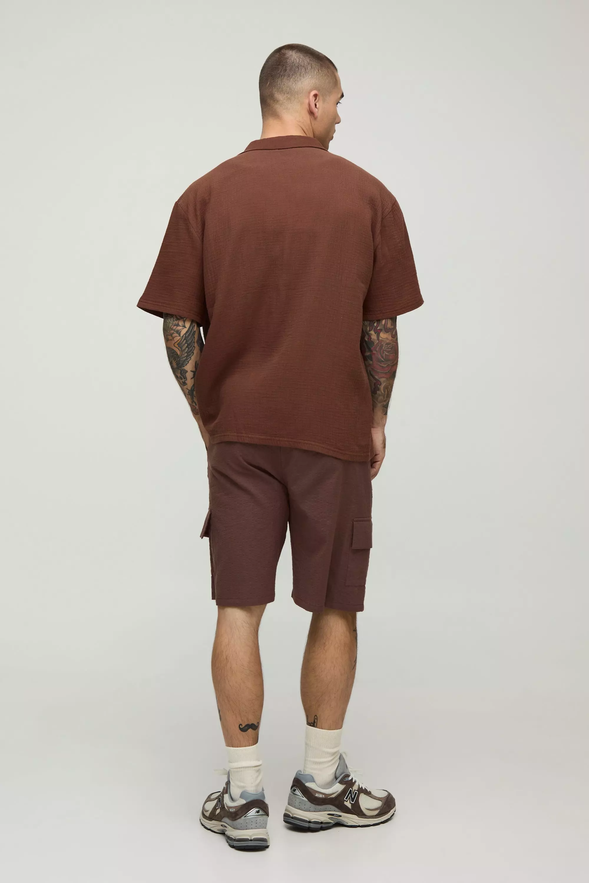 Brown Relaxed Elasticated Waist Seersucker Cargo Short alternative image