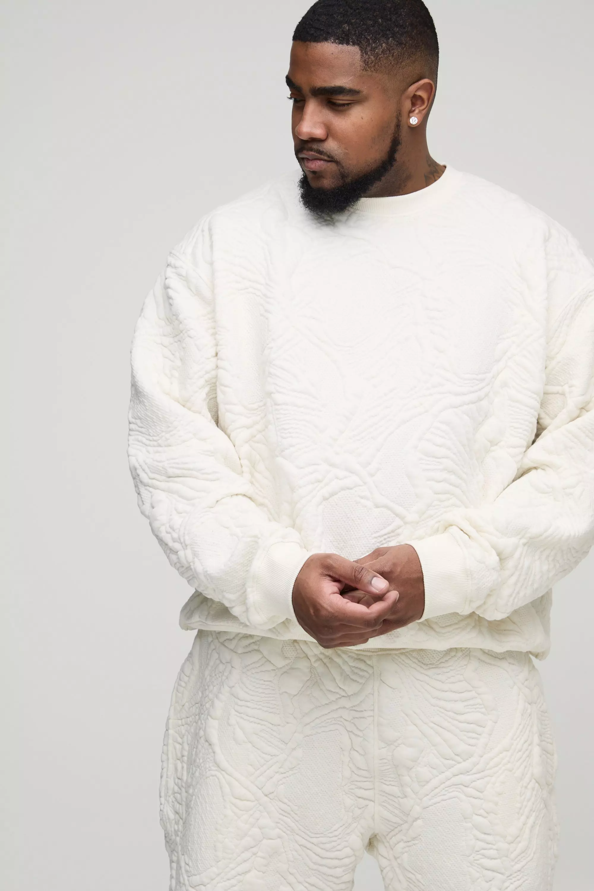 Ecru Plus Quilted Jacquard Sweat & Short Set alternative image