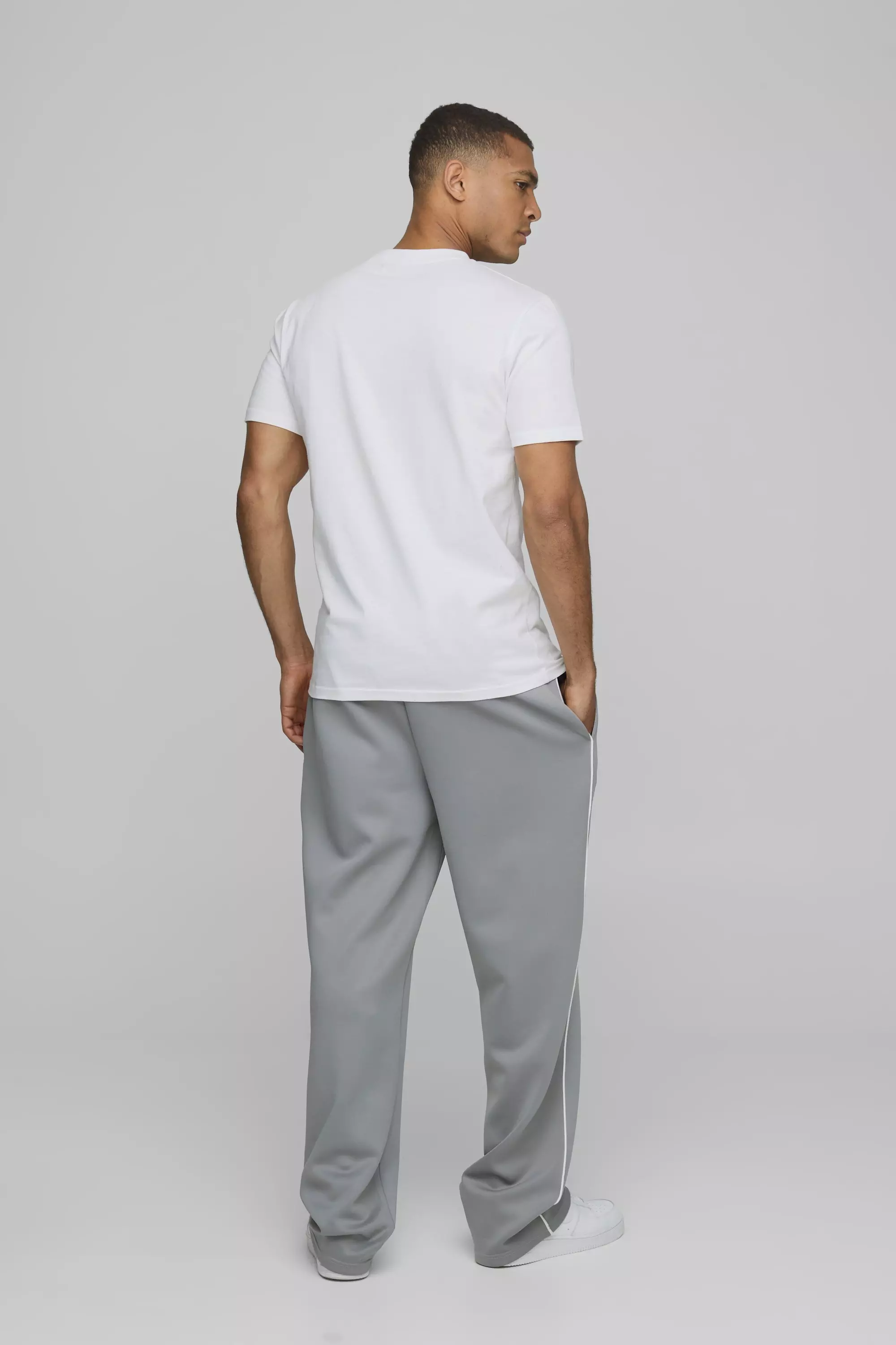 Grey Relaxed Man Tricot Piping Sweatpants alternative image