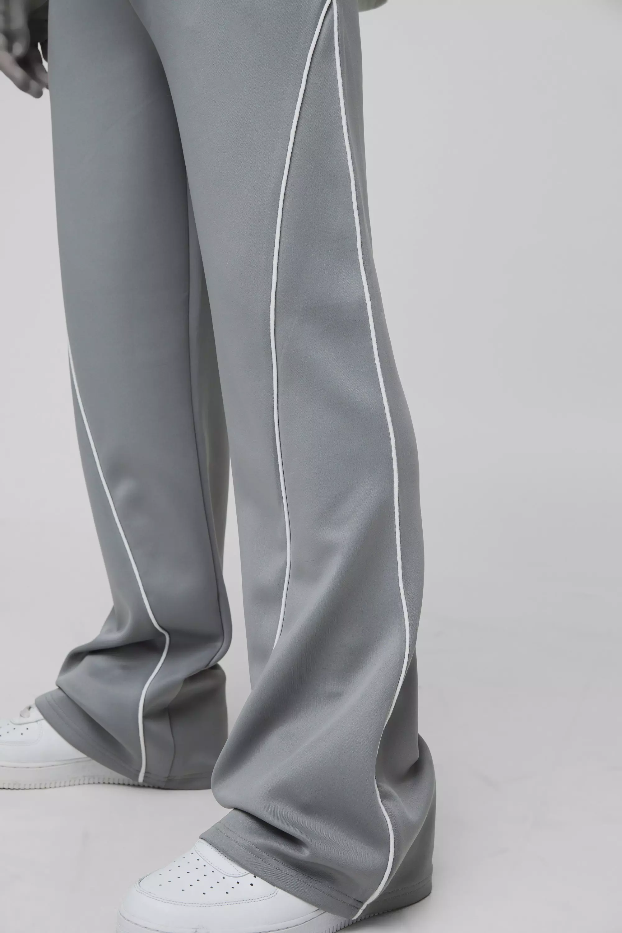 Grey Relaxed Flare Tricot Piping Sweatpants alternative image