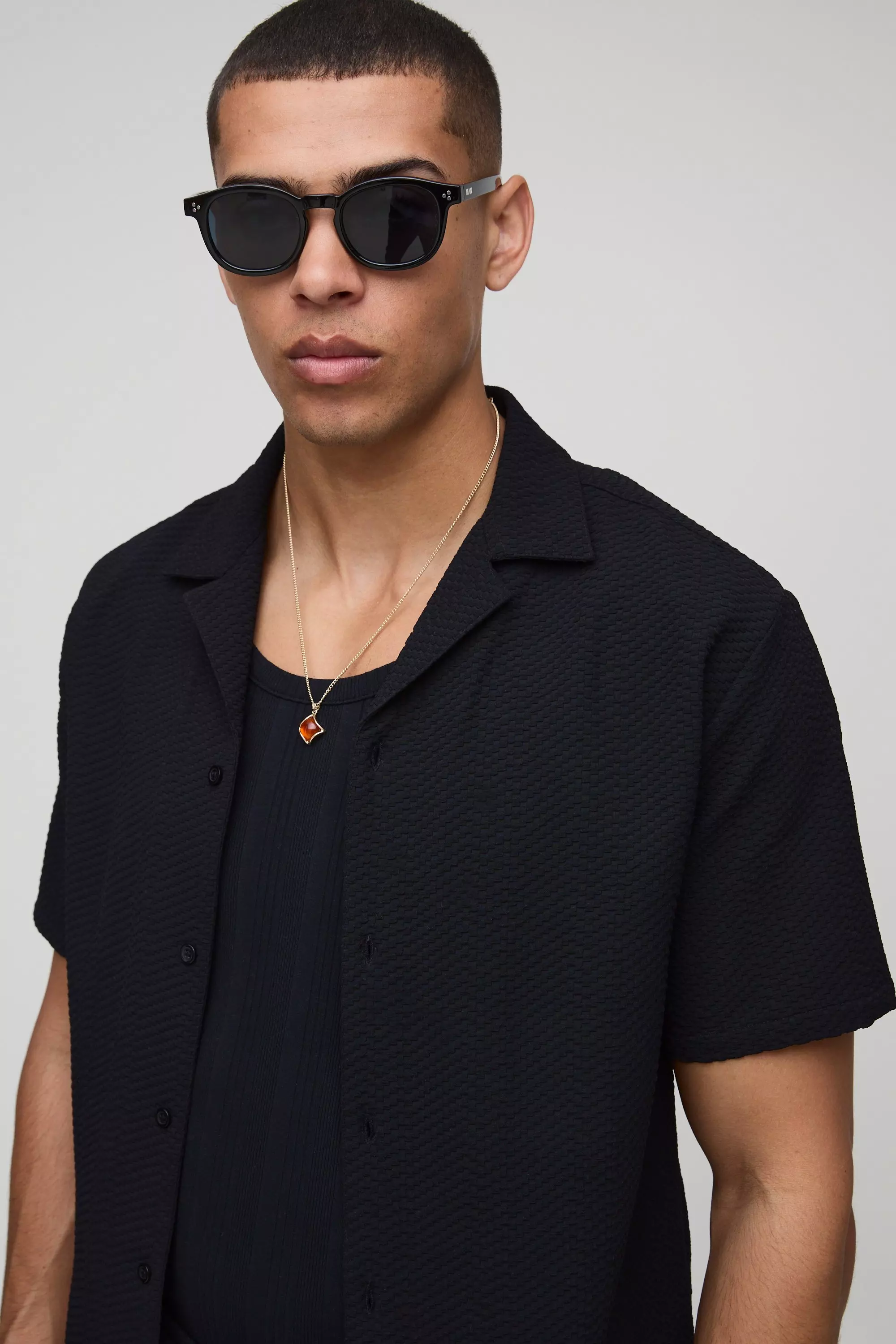Black Regular Fit Textured Revere Shirt & Short Set alternative image