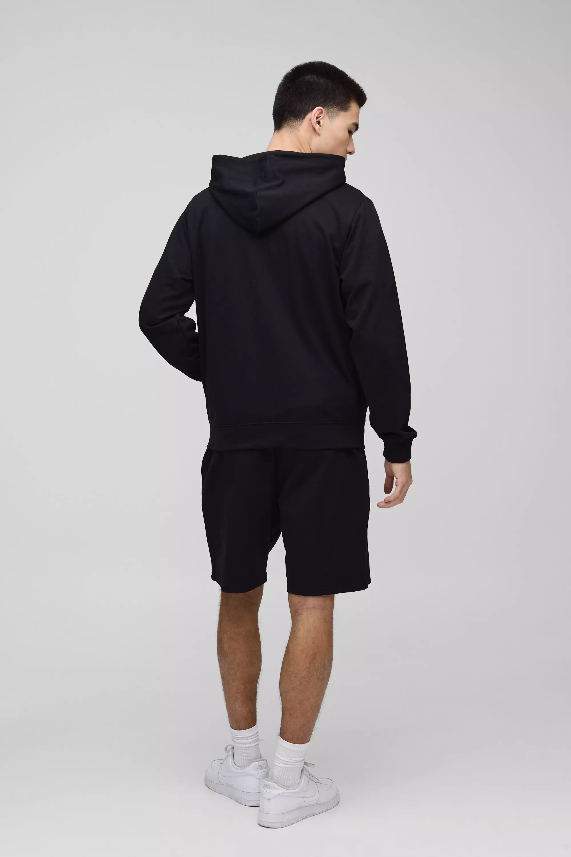 Relaxed Fit Mid Length Basic Lightweight Shorts | boohooMAN USA