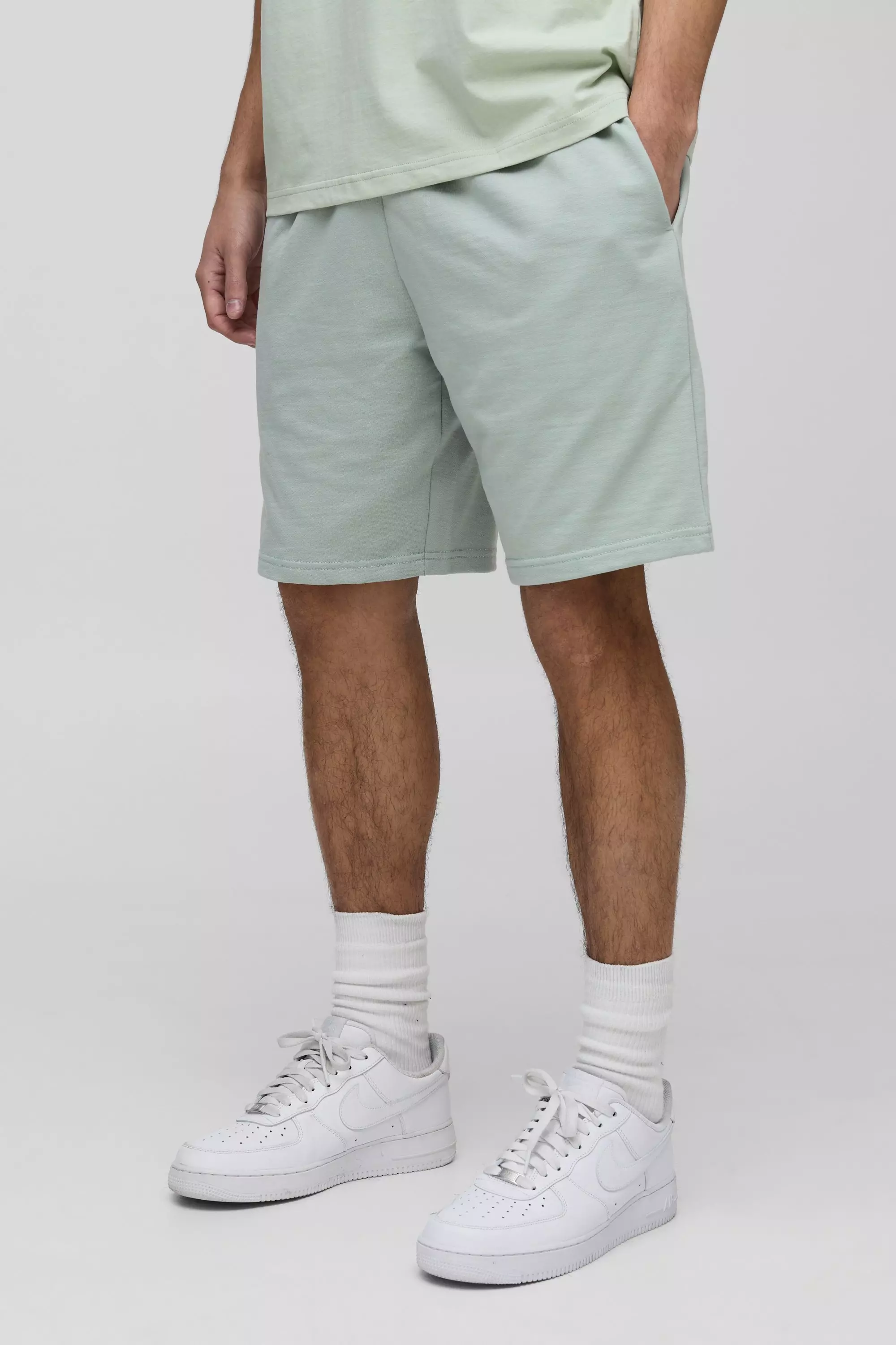Lockere mittellange Basic Shorts, Sage alternatives Bild