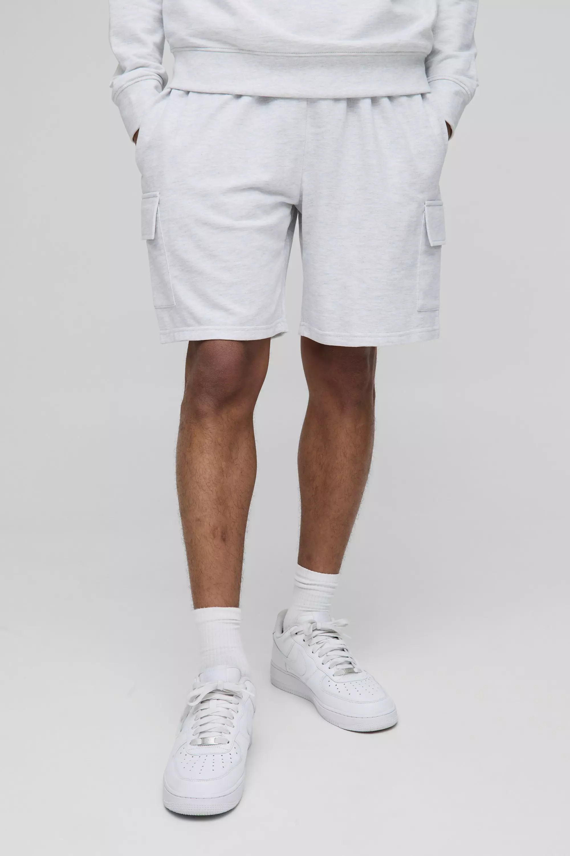 Relaxed Fit Mid Length Basic Lightweight Cargo Shorts | boohooMAN USA