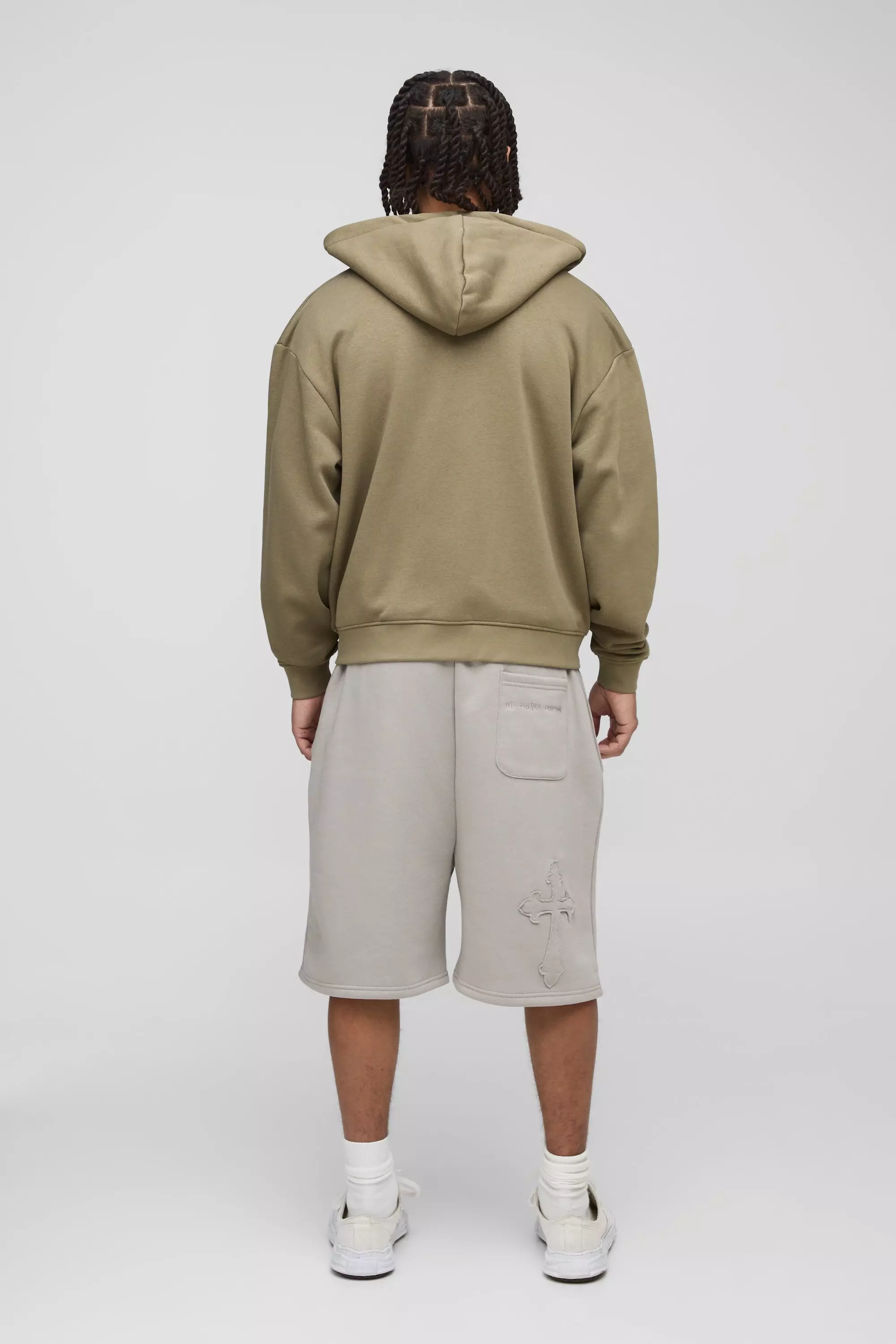 Stone Oversized Worldwide Applique Drop Crotch Shorts alternative image