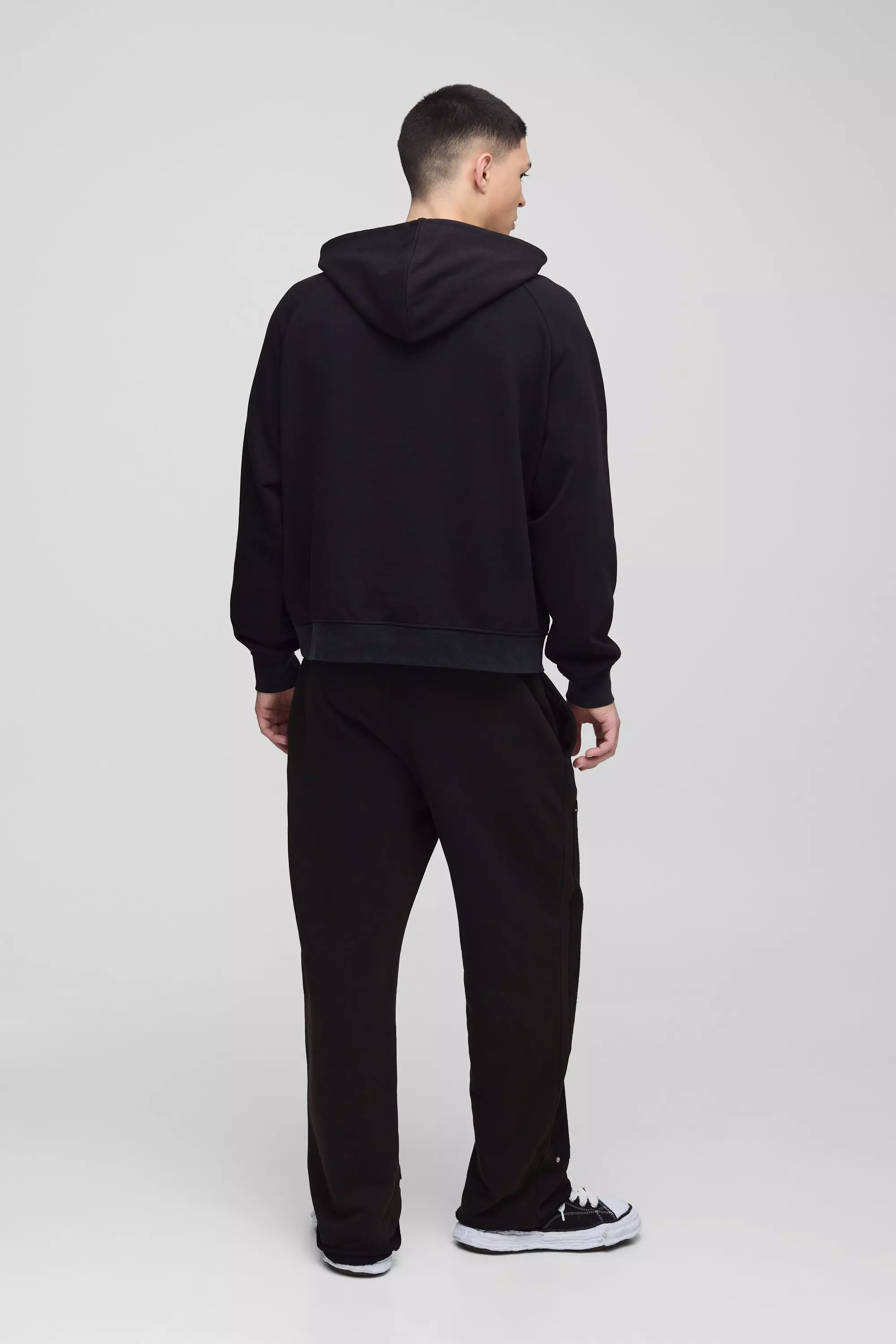Jogginghose mit geradem Bein, Black alternatives Bild