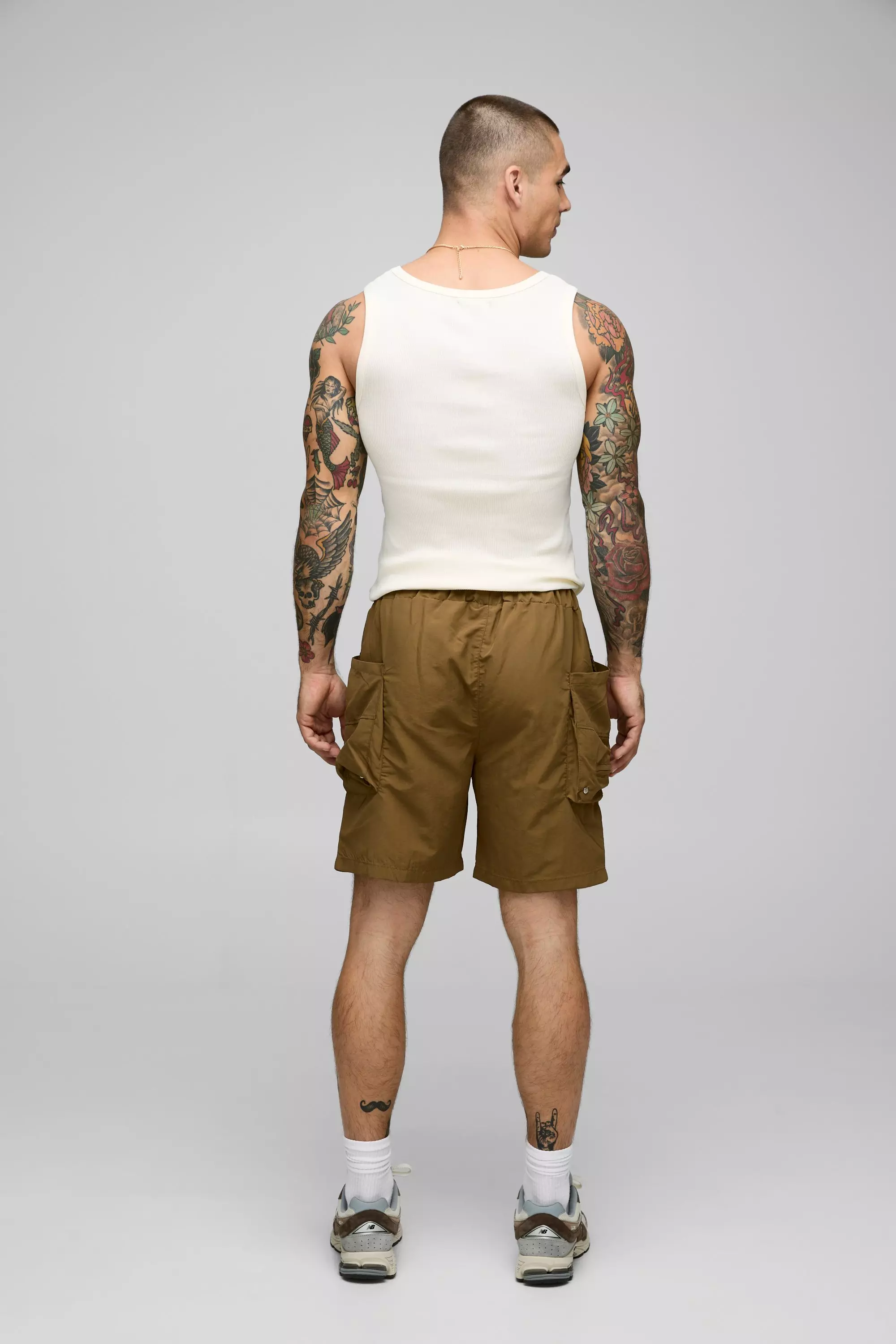 Khaki Elasticated Waist Relaxed Crinkle Nylon Cargo Shorts alternative image
