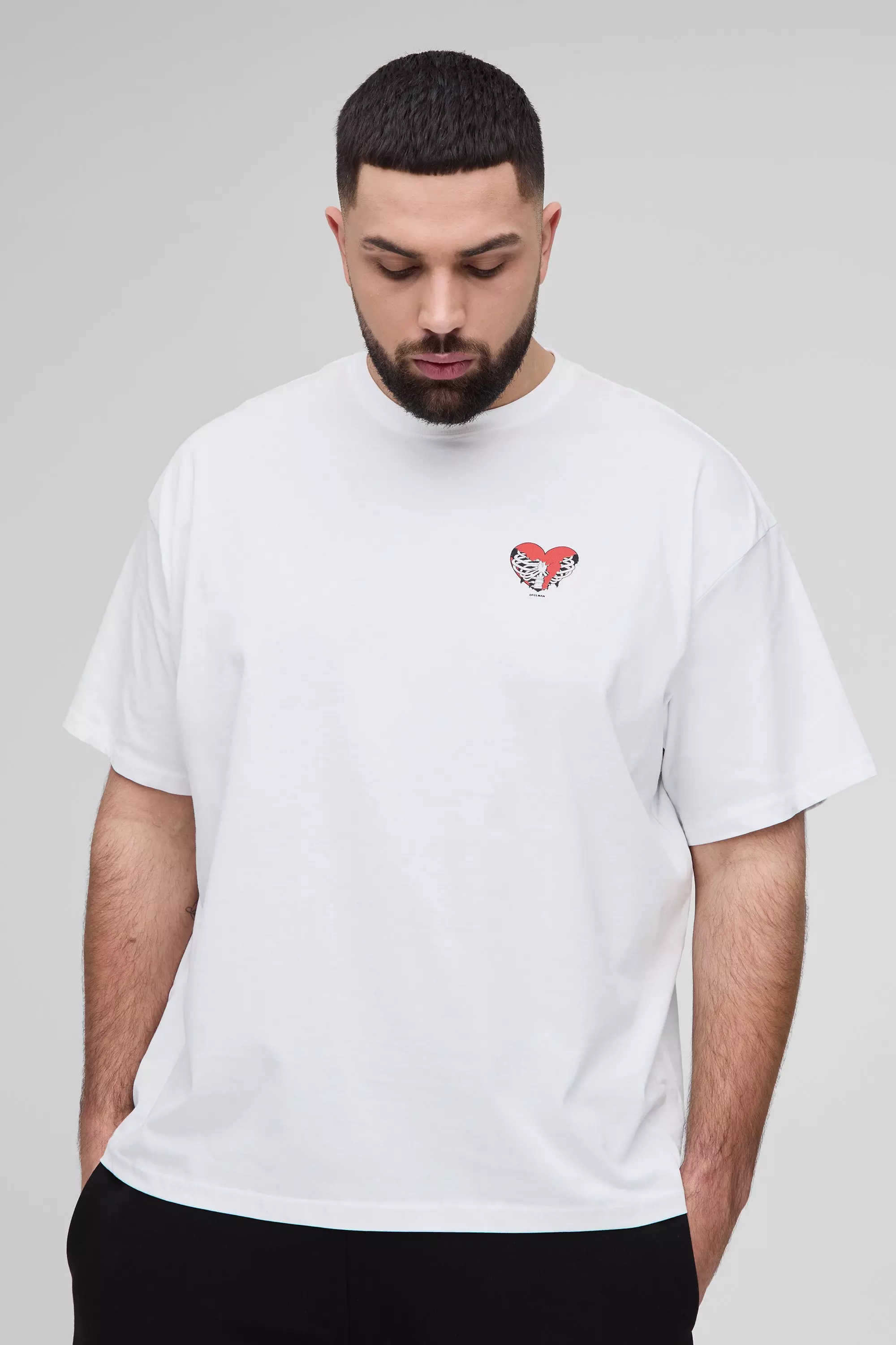 White Plus Oversized Skeleton Heart Graphic T-Shirt alternative image