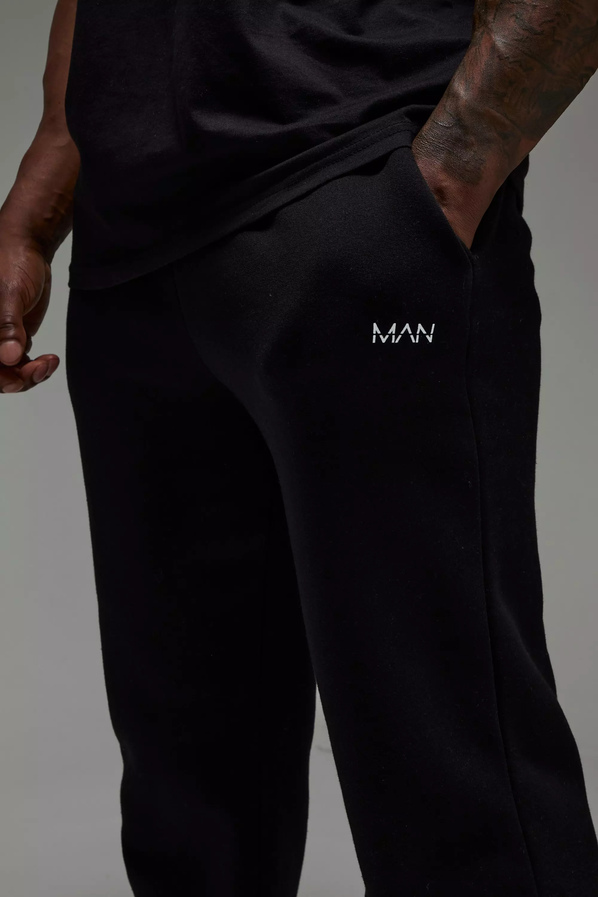 Black Man Active Straight Leg Man Dash Jogger alternative image