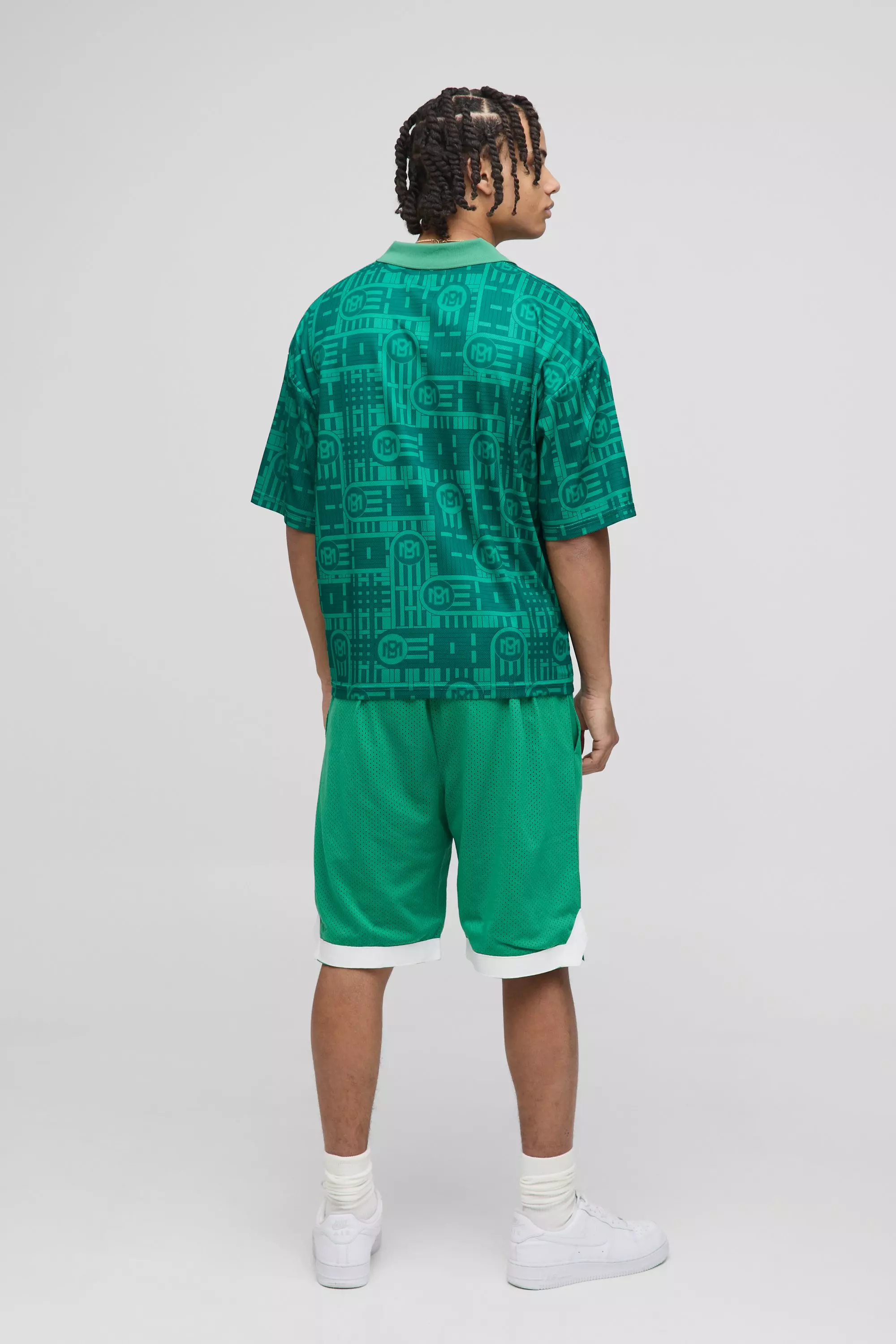 Mittellange Bhmn Mesh Basketball-Shorts, Green alternatives Bild