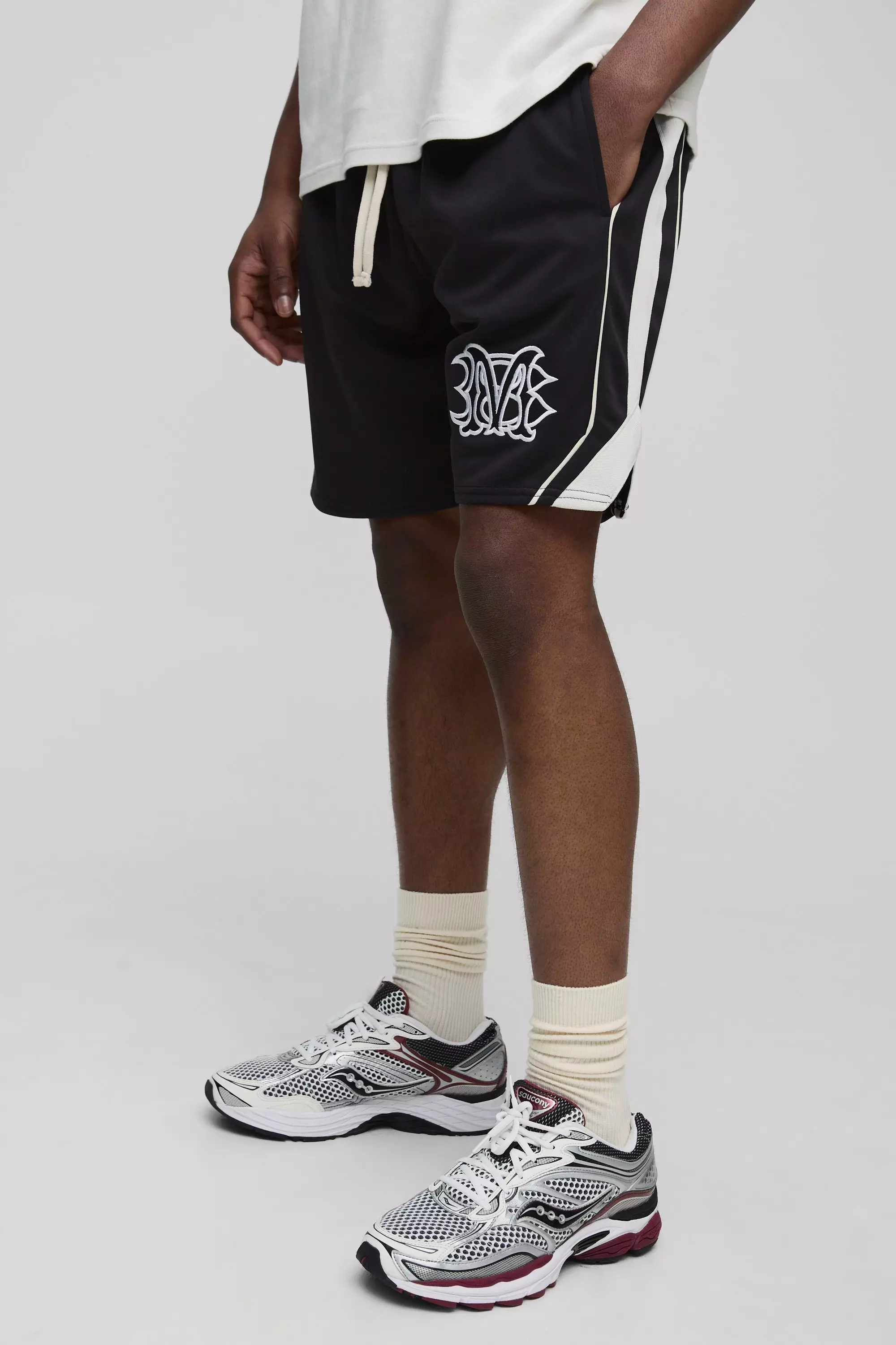 Pantaloncini sportivi medi rilassati BM, Black immagine alternativa