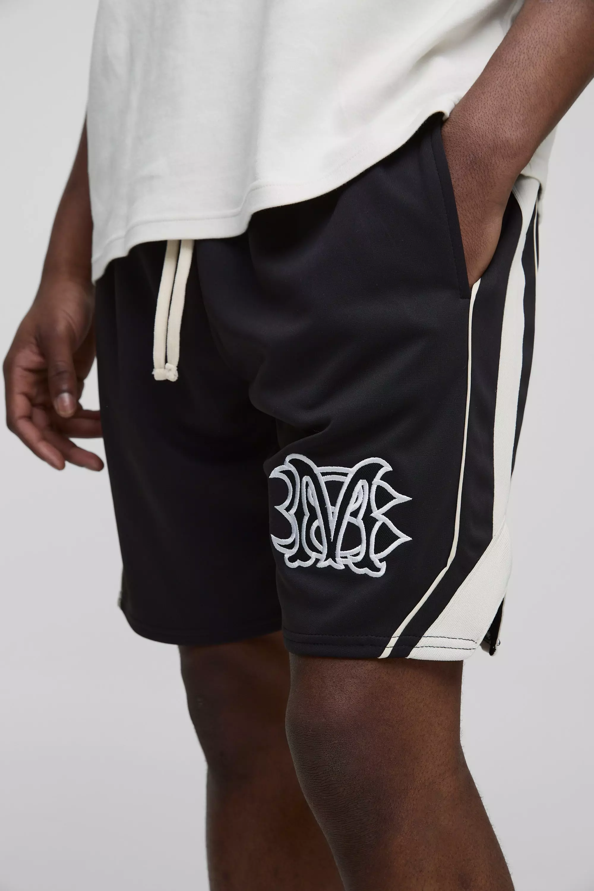 Pantaloncini sportivi medi rilassati BM, Black immagine alternativa