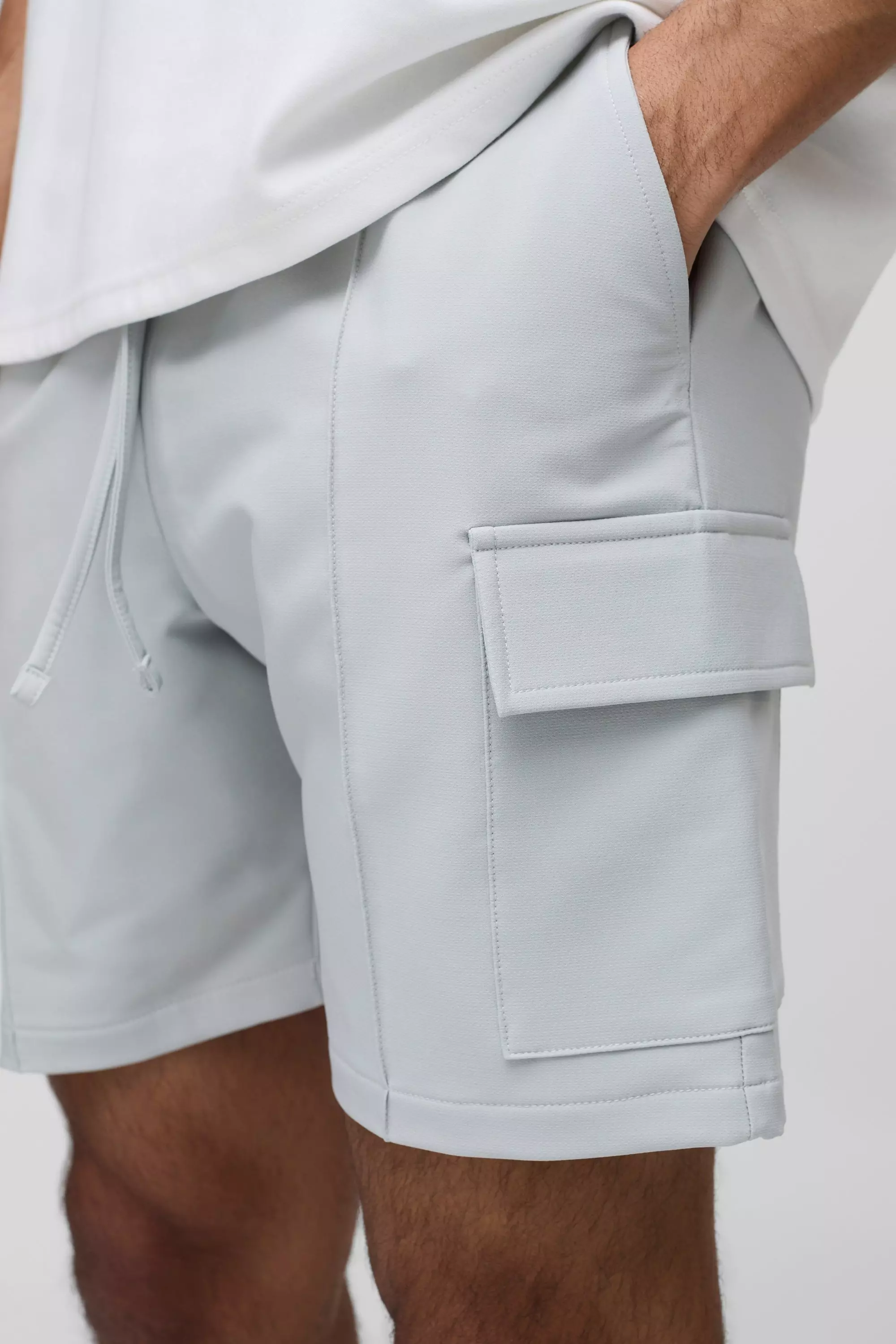 Elasticated Waist Slim Technical Stretch Pintuck Cargo Shorts | boohooMAN USA