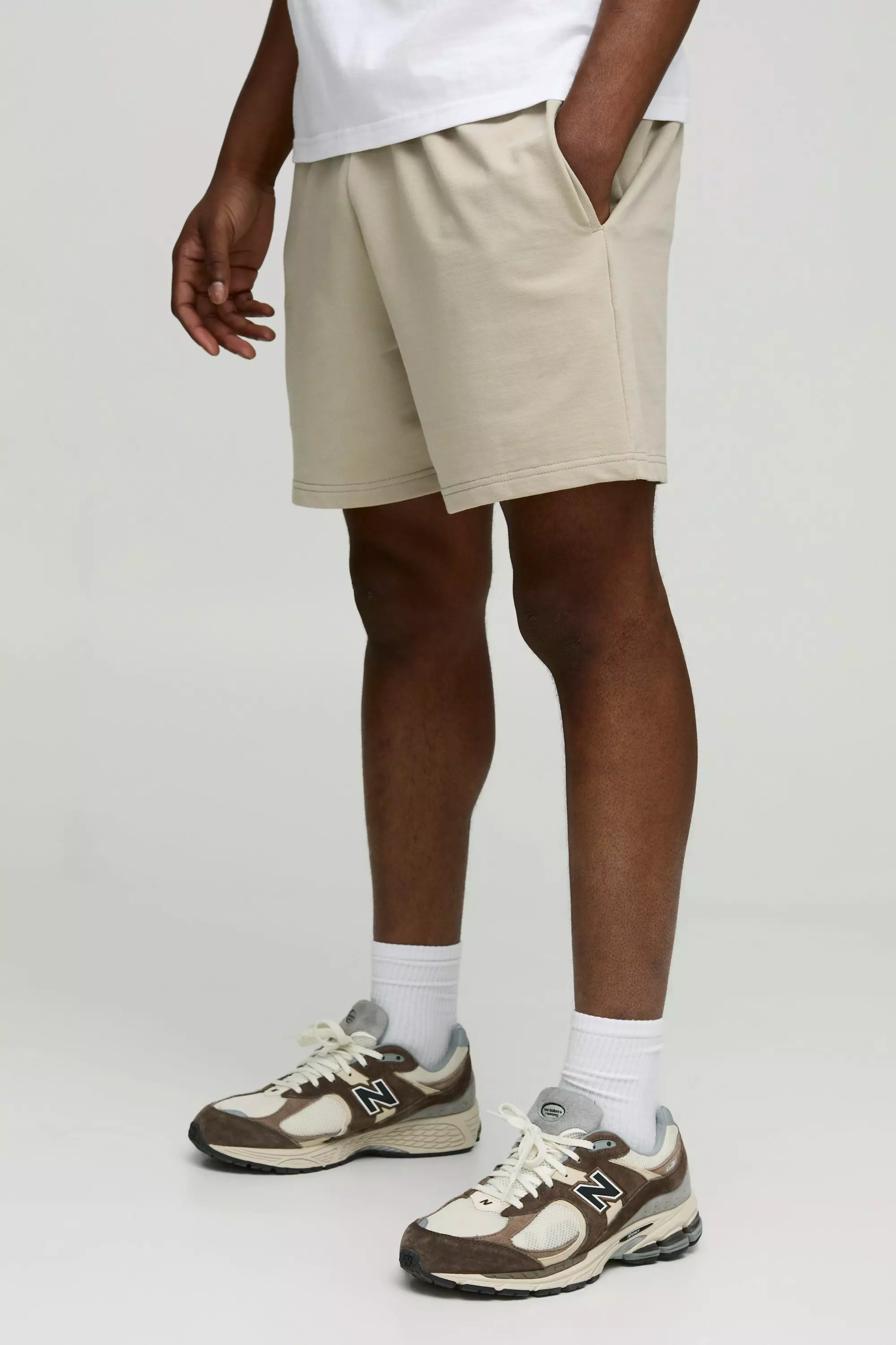 Light khaki 260GSM Loopback Basic Relaxed Fit Mid Length Shorts alternative image