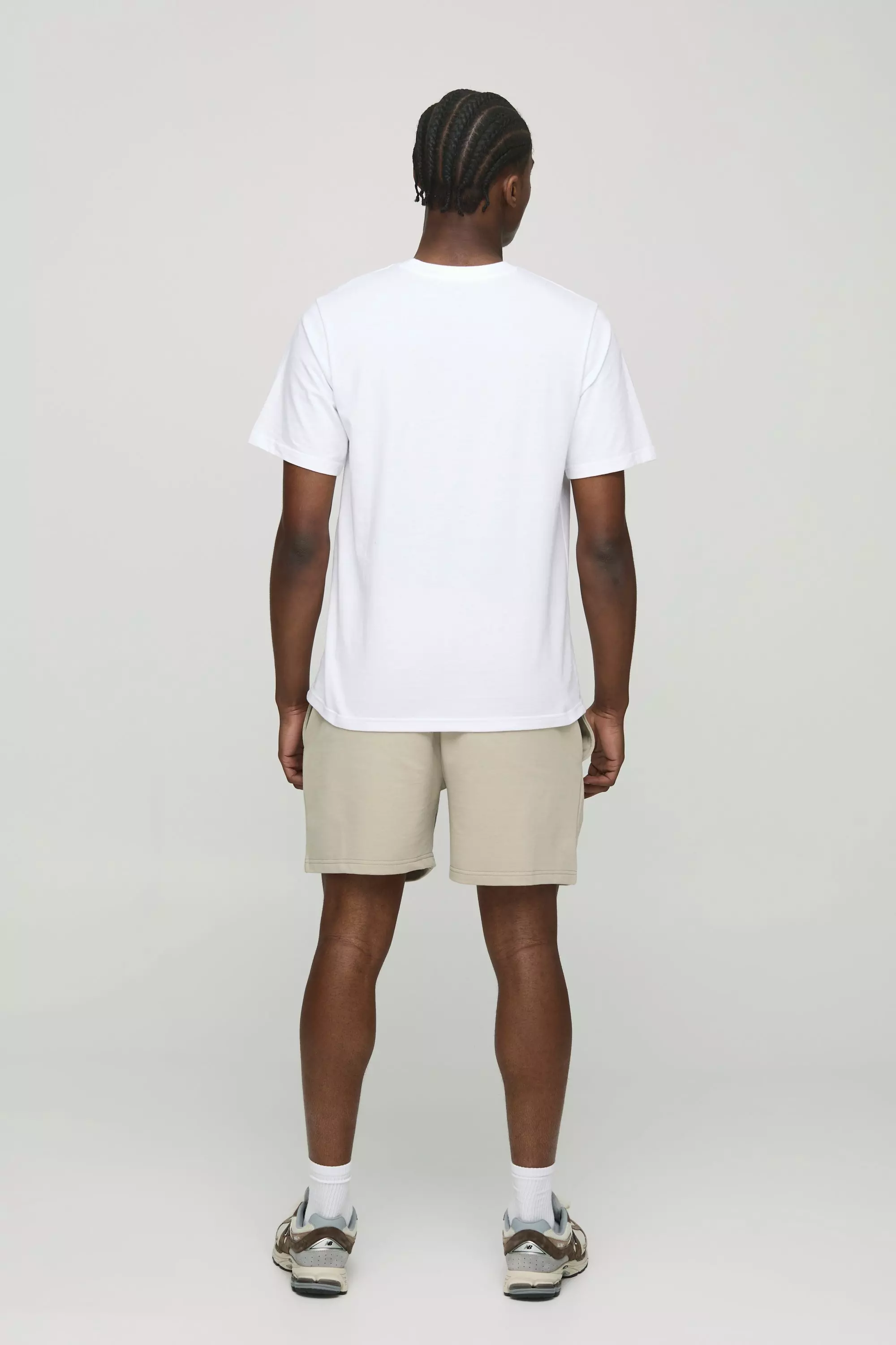 Light khaki 260GSM Loopback Basic Relaxed Fit Mid Length Shorts alternative image