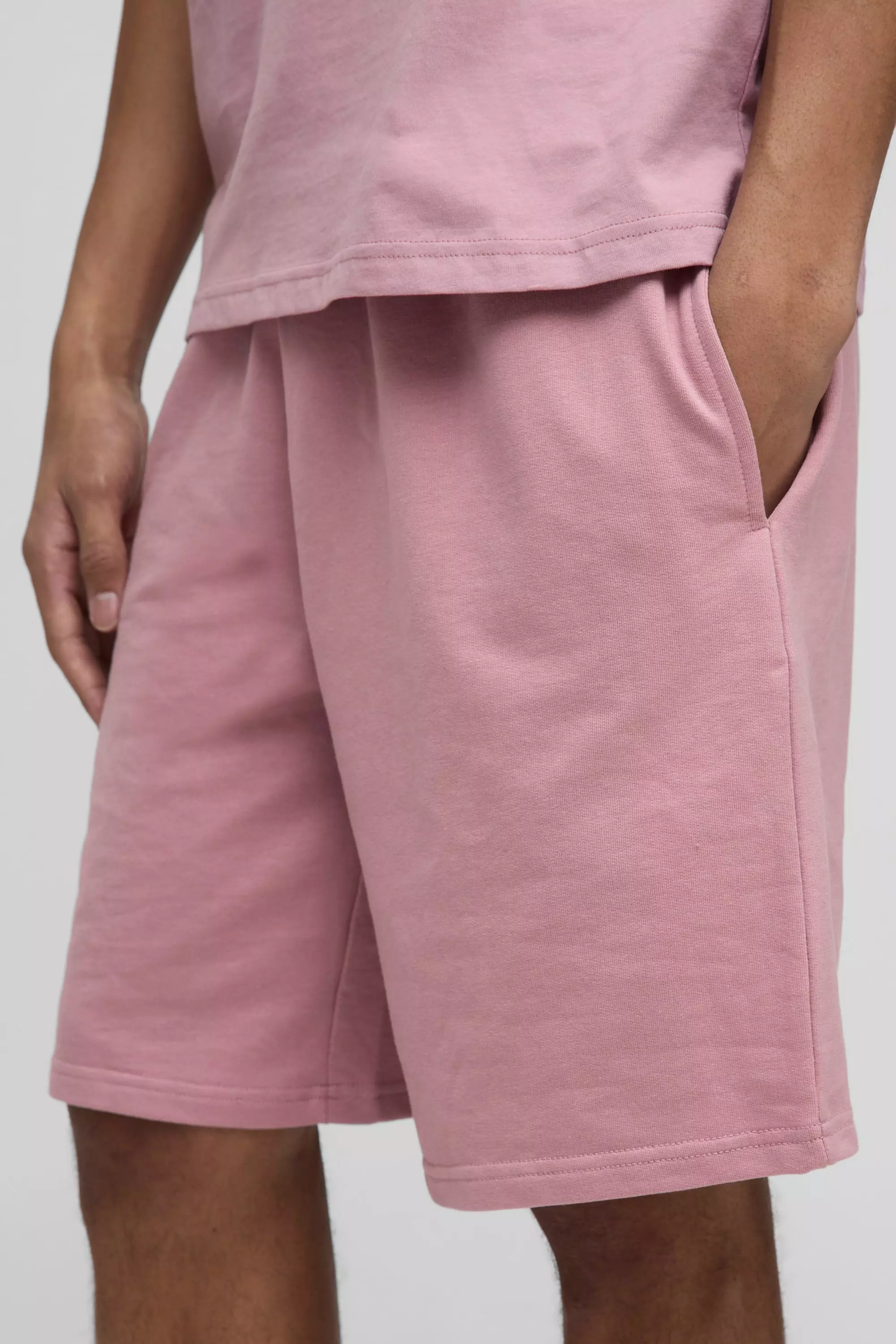 260GSM Loopback Basic Oversized Mid Length Short | boohooMAN USA