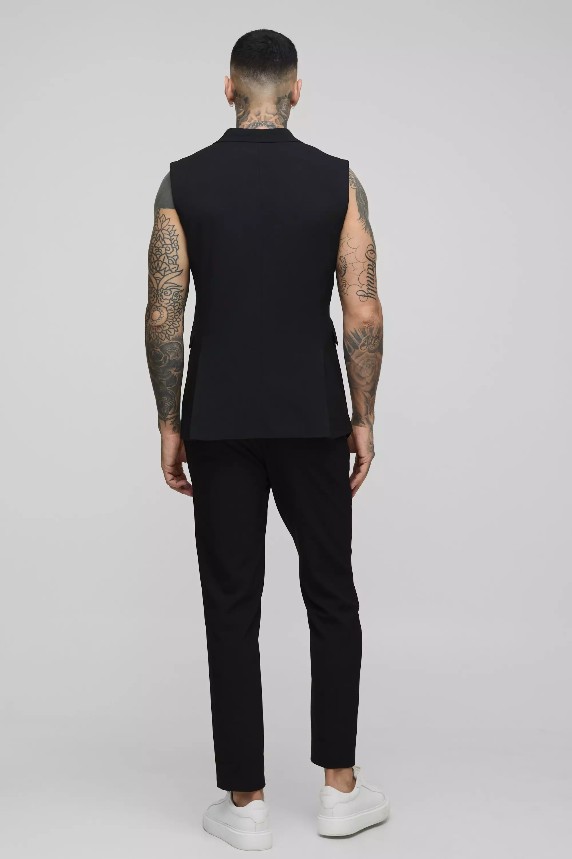 Ärmellose Slim-Fit Anzugjacke mit Wickel-Detail, Black alternatives Bild