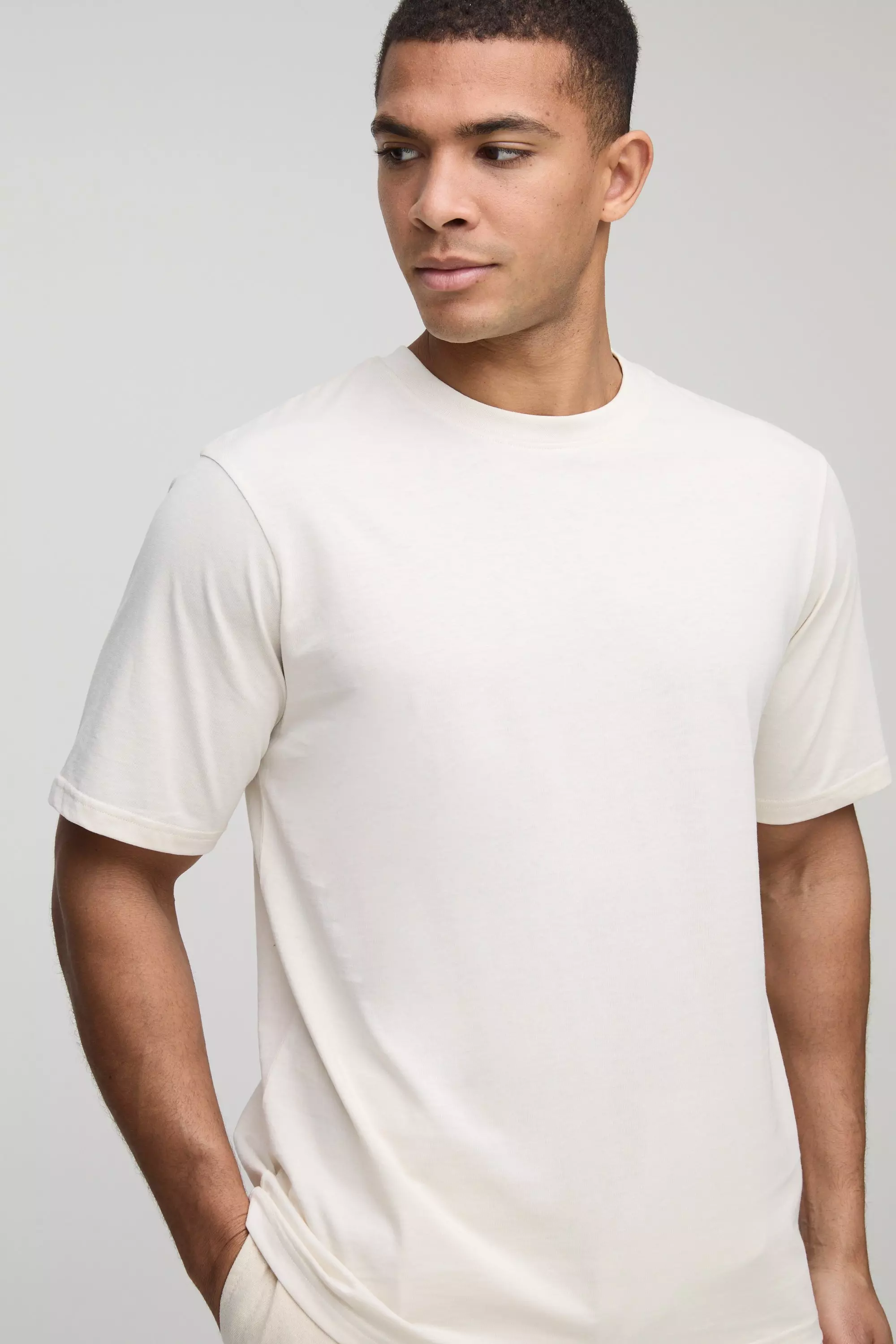 Beige Regular Fit Basic Crew Neck T-shirt alternative image