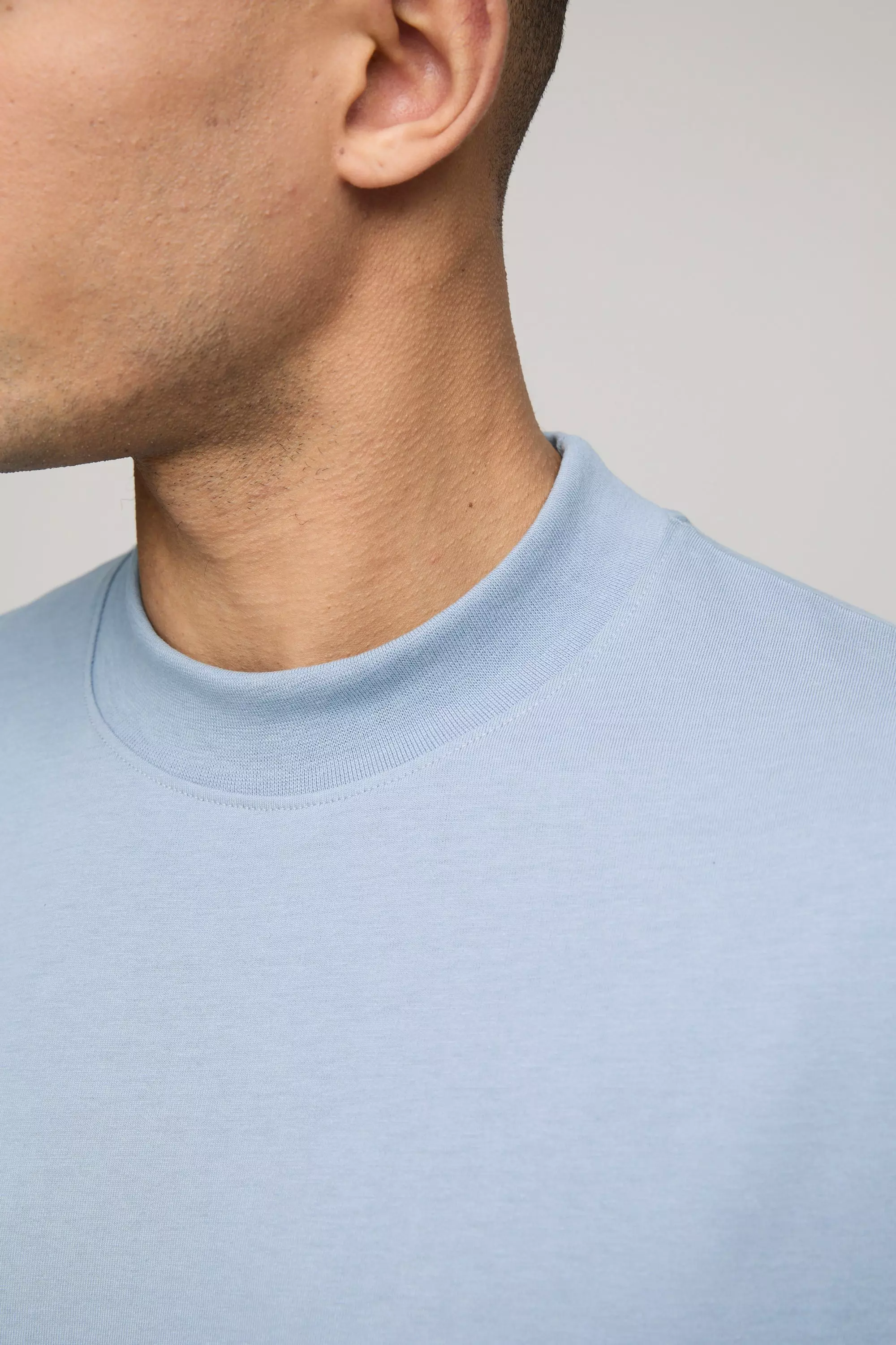 Powder blue Basic Oversized Extended Neck T-Shirt alternative image