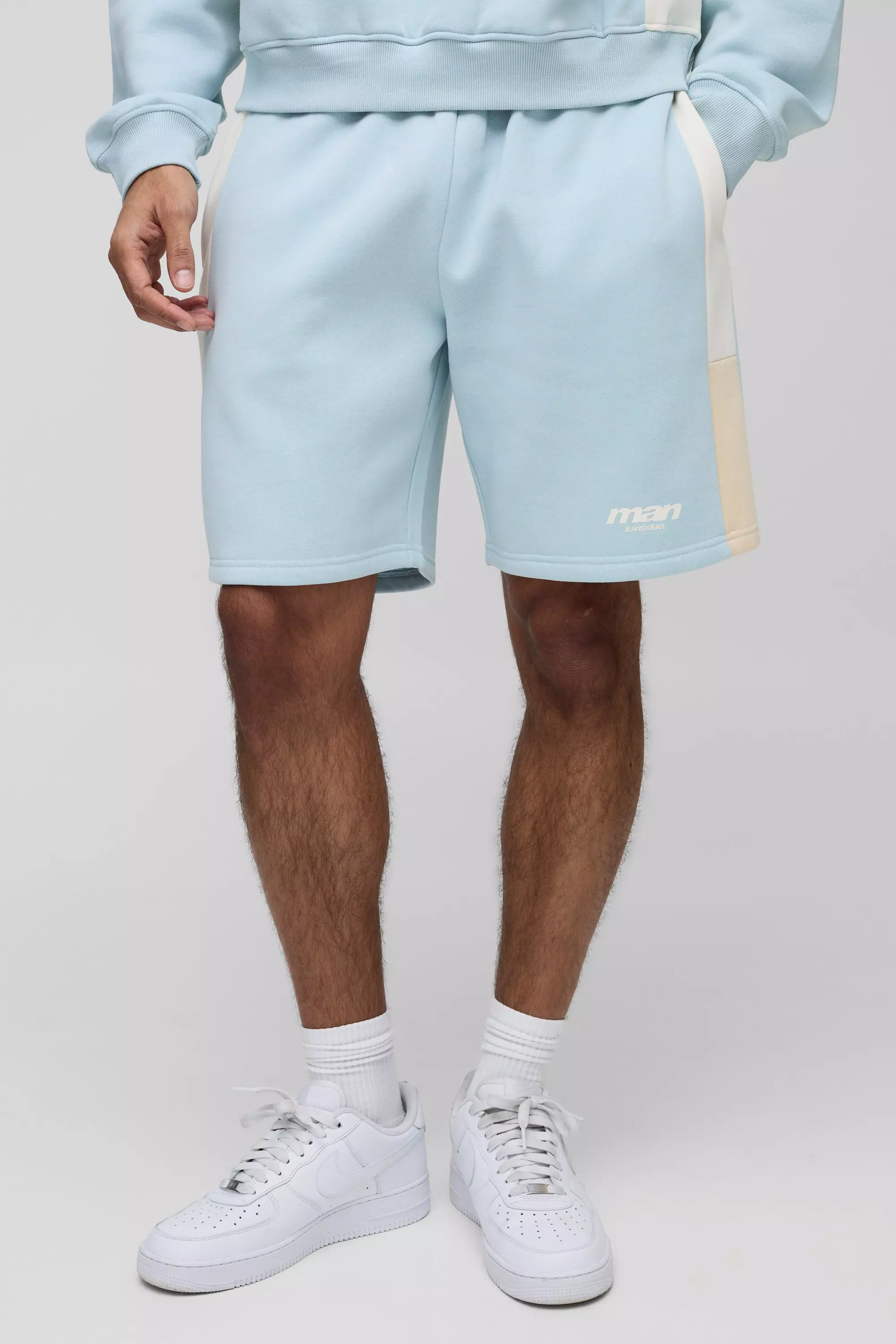 Relaxed Fit Man Colour Block Mid Length Shorts Light blue