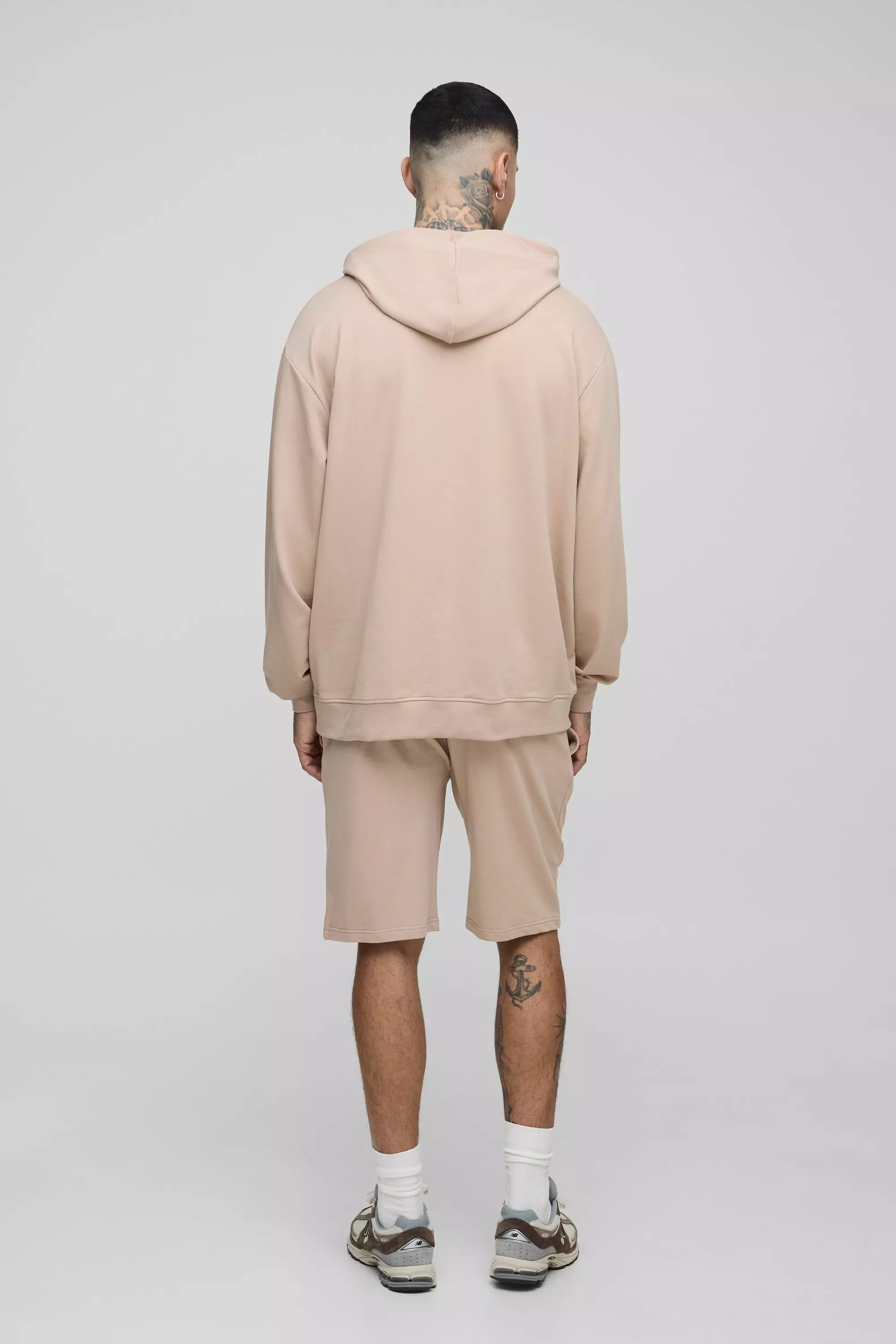 Tall Relaxed Fit Elasticated Waist Carpenter Shorts | boohooMAN USA