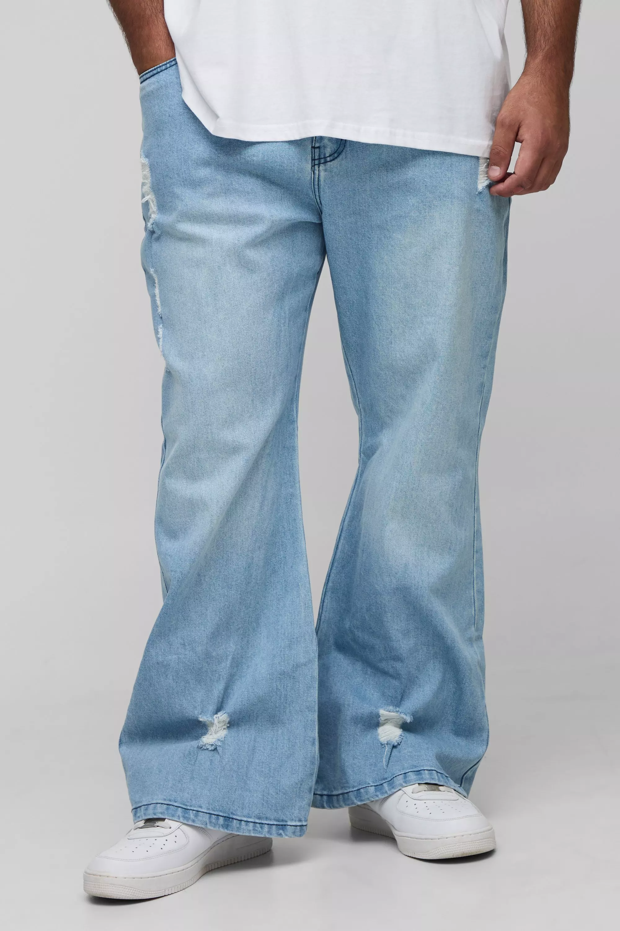 Plus Distressed Carpenter Relaxed Flared Jeans Light wash