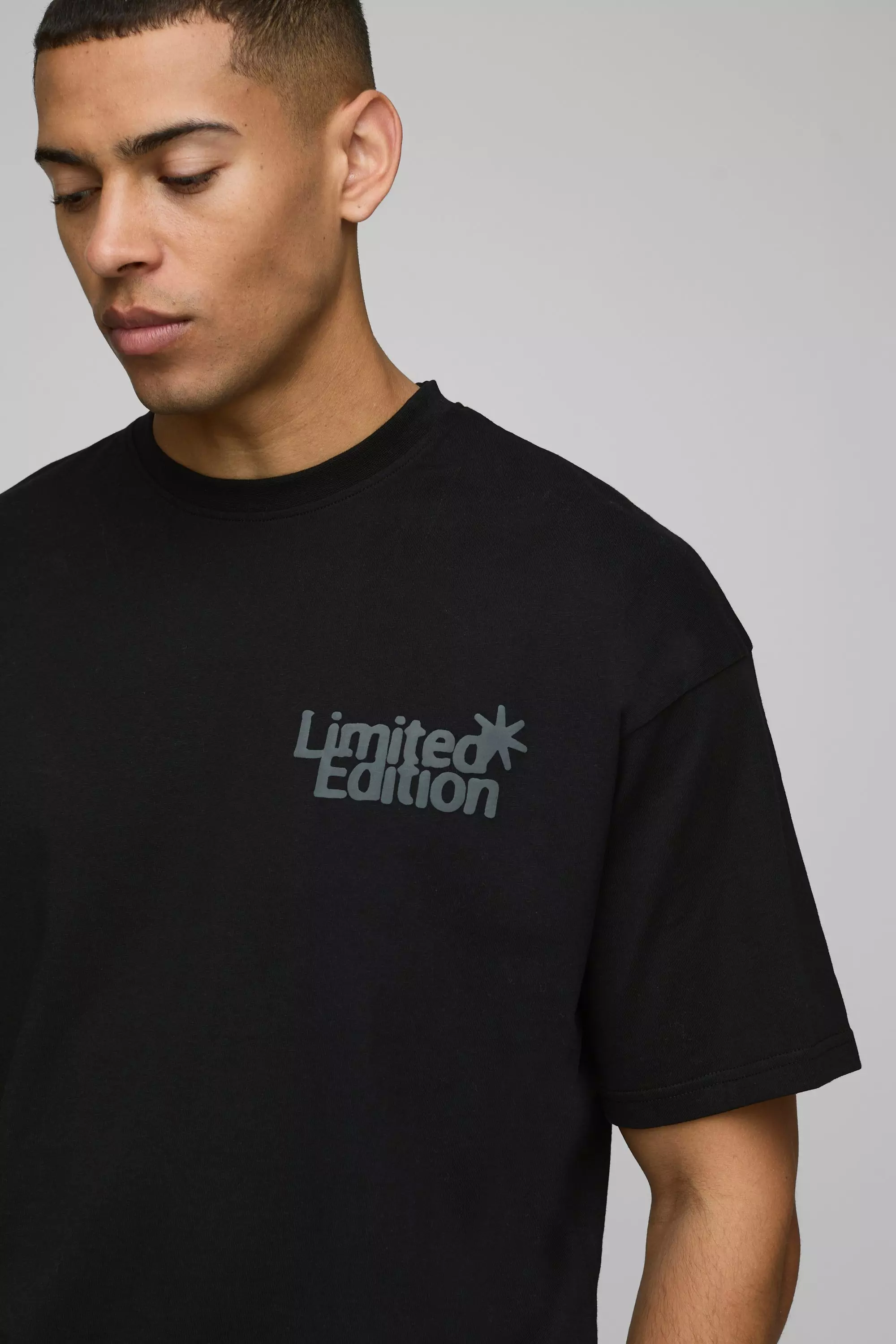 Oversize T-Shirt mit Limited Edition Stern-Print, Black alternatives Bild