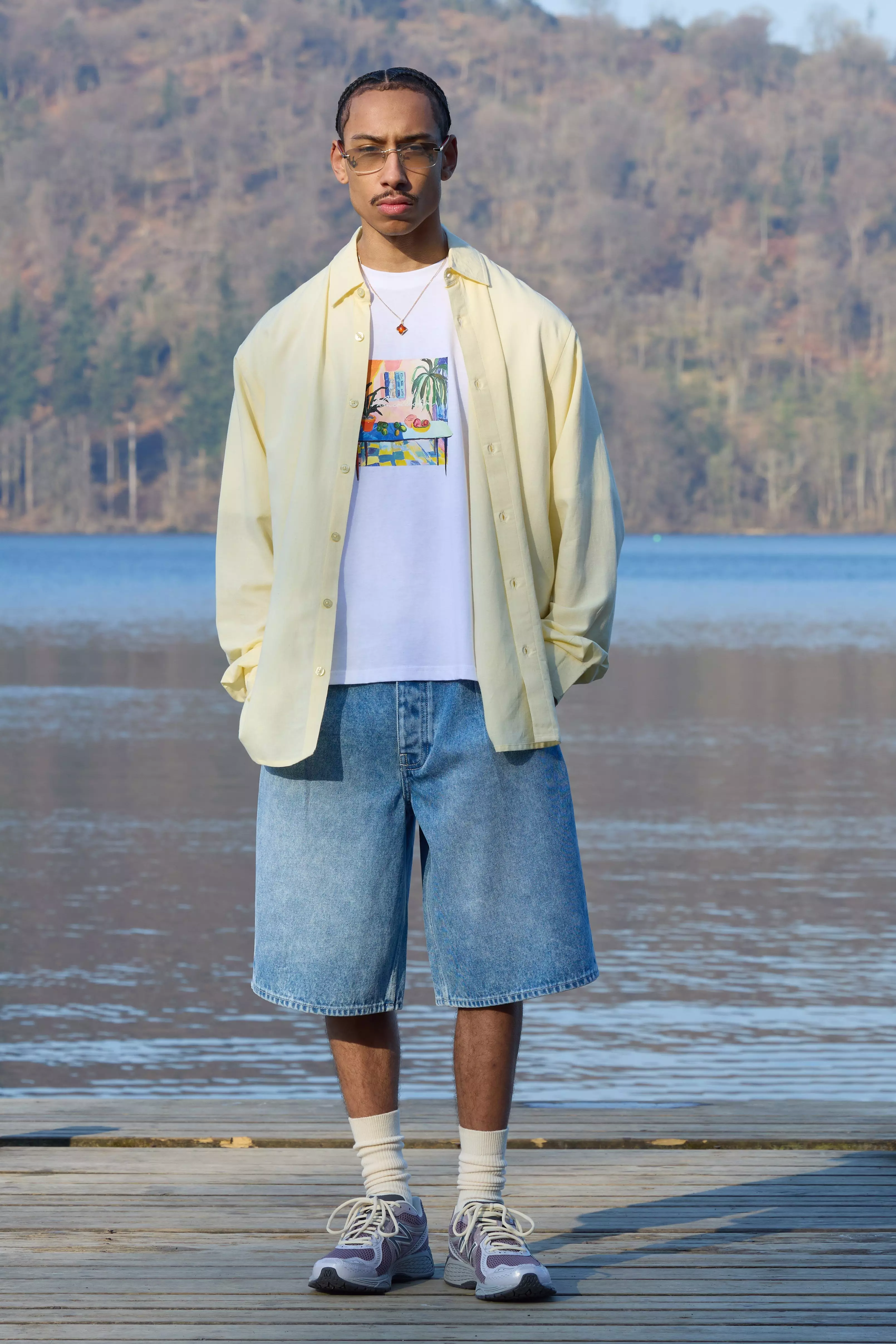 Light wash Pleat Front Rigid Denim Jorts alternative image