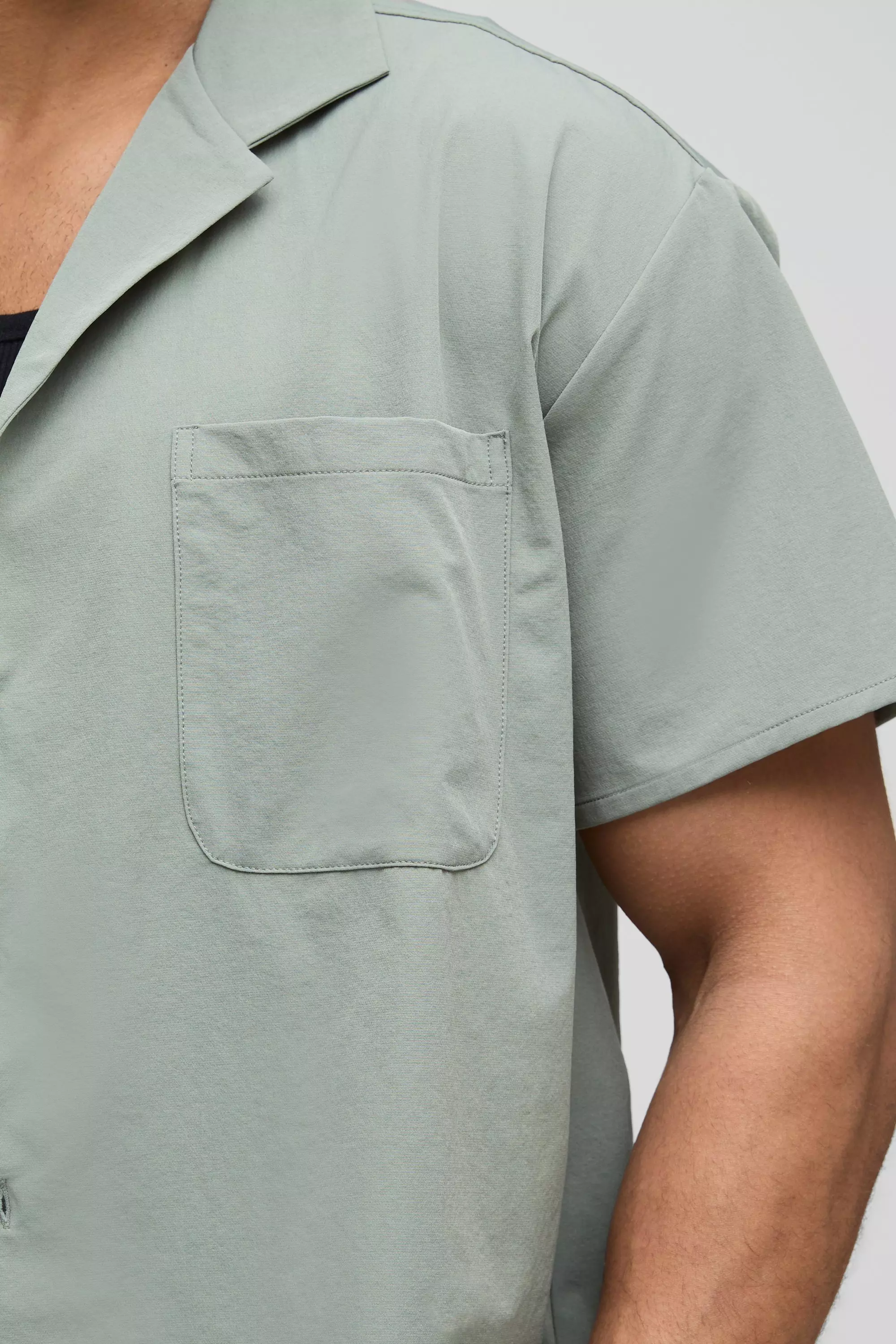 Kurzärmliges kastiges Stretch-Hemd, Light khaki alternatives Bild