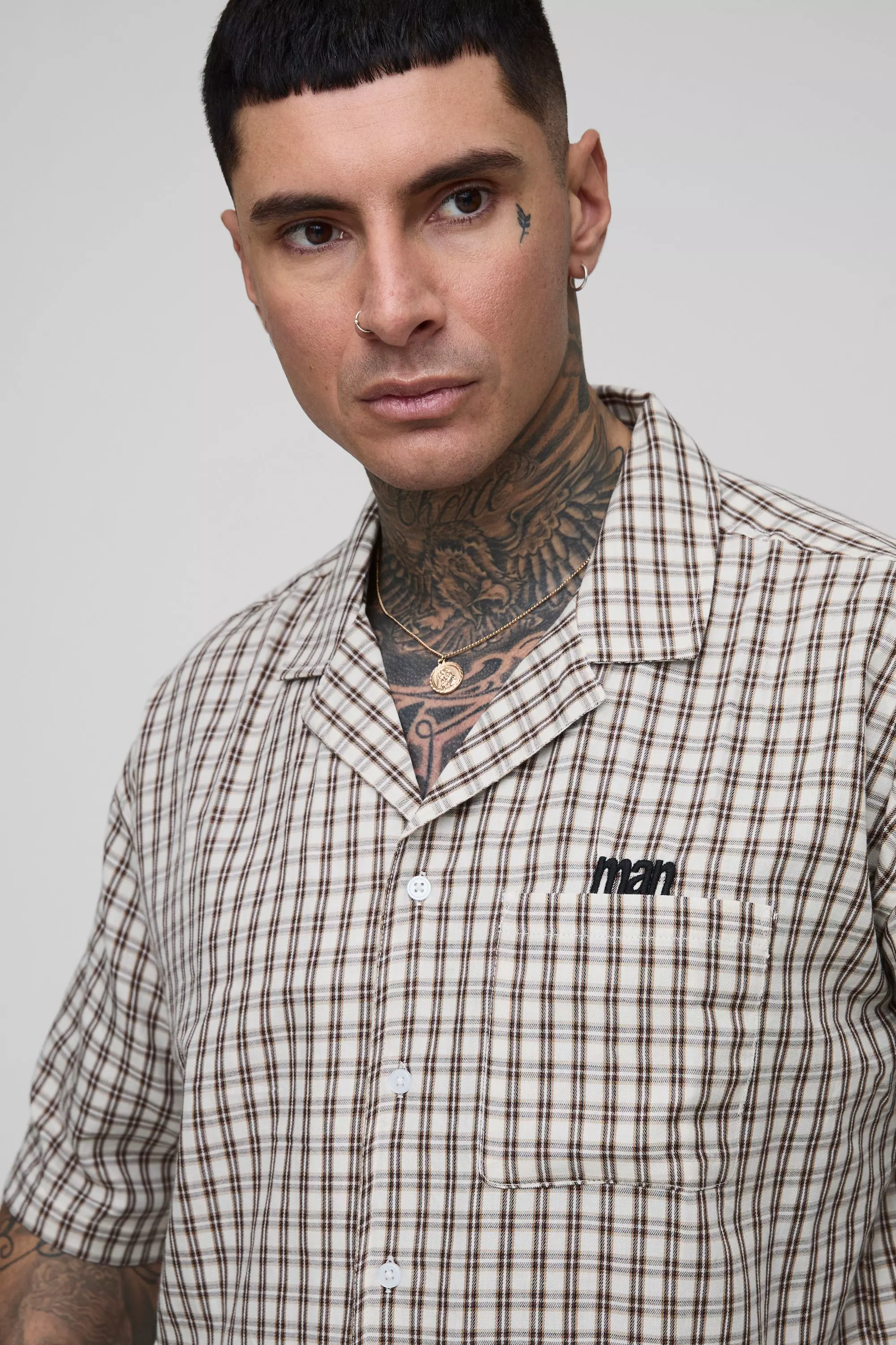 Ecru Tall Check Man Embroidered Boxy Oversized Shirt alternative image