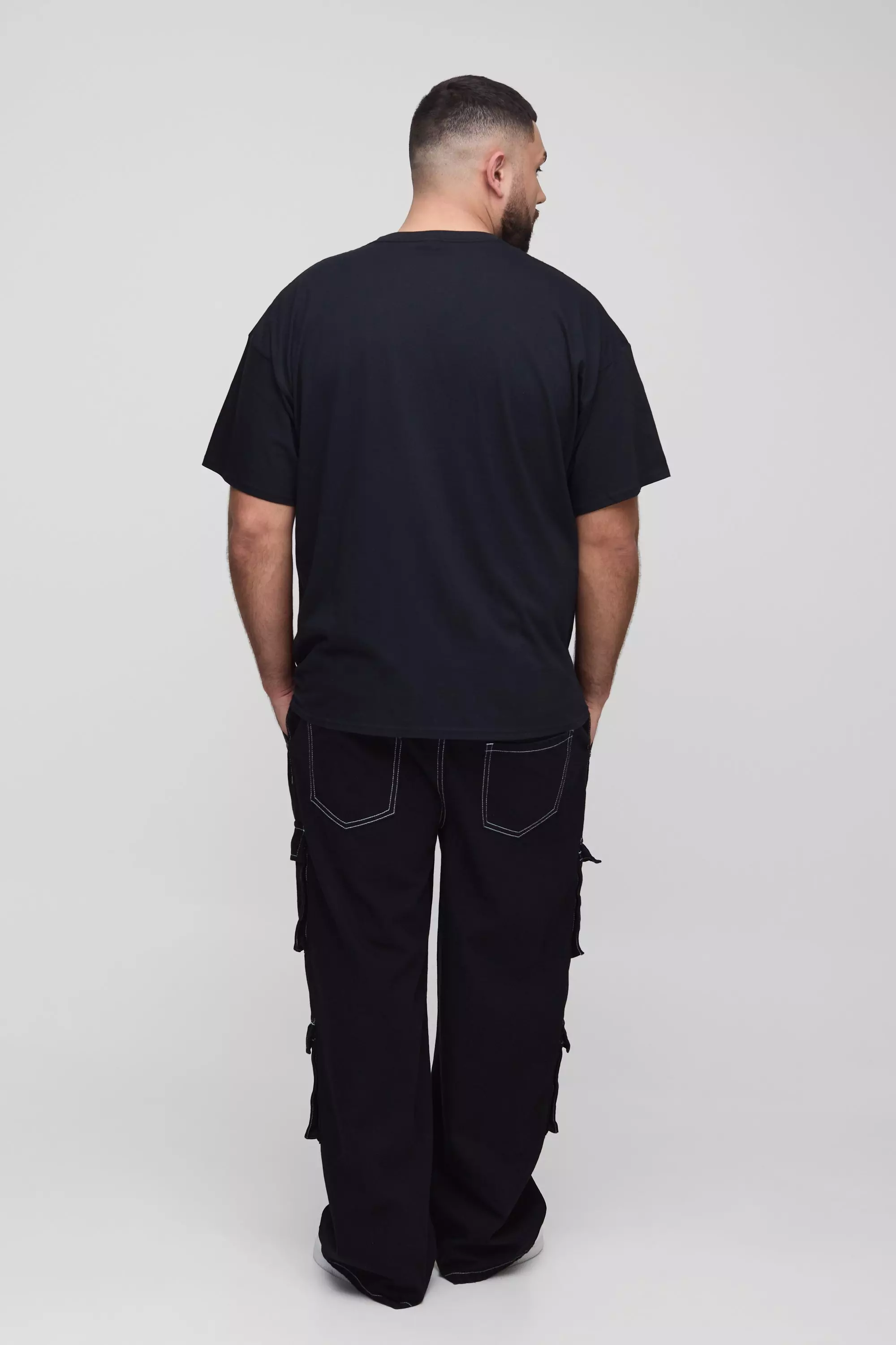 Plus T-Shirt mit lizenziertem Pfeil-Print, Black alternatives Bild