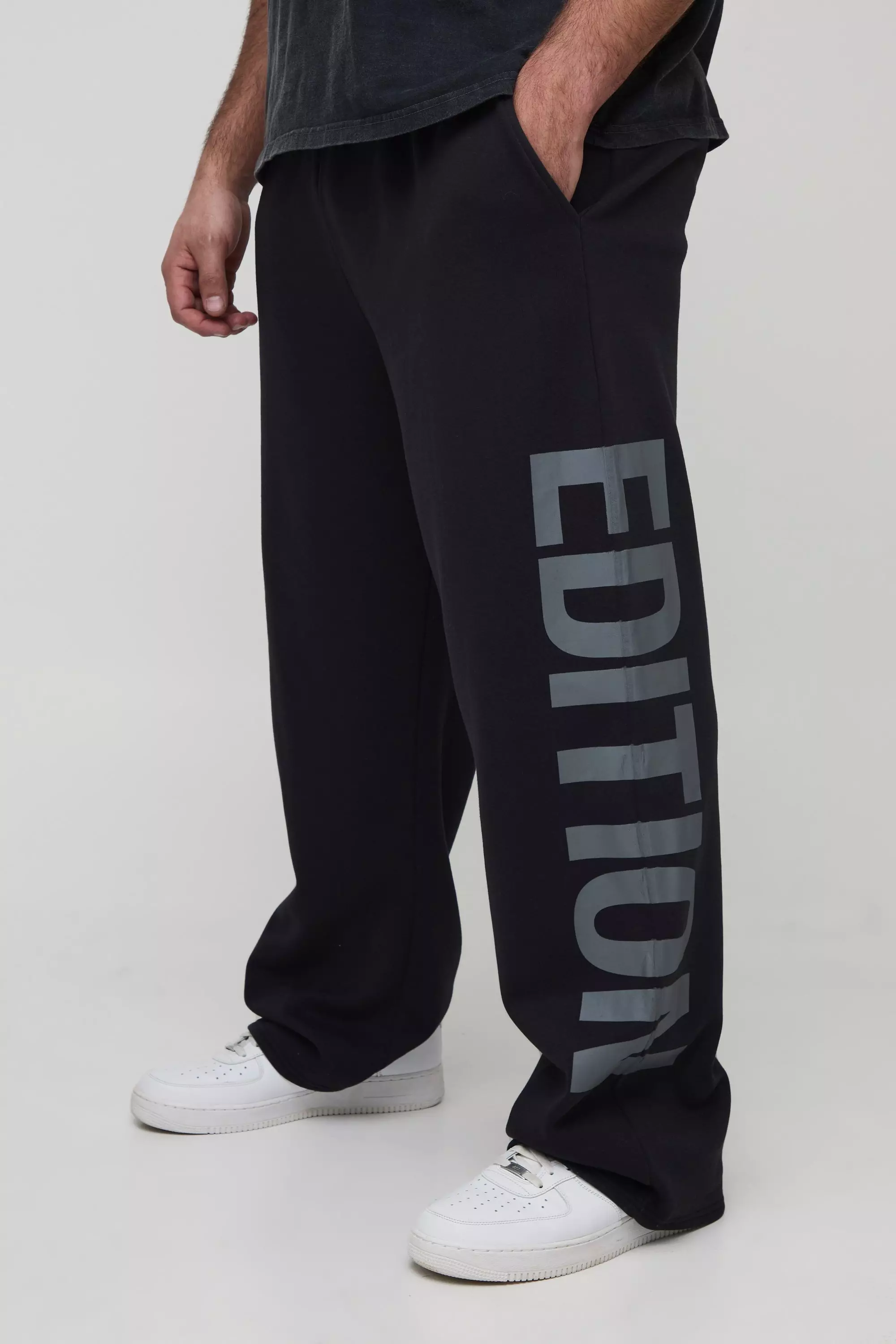 Plus Edition Print Relaxed Sweatpants Black